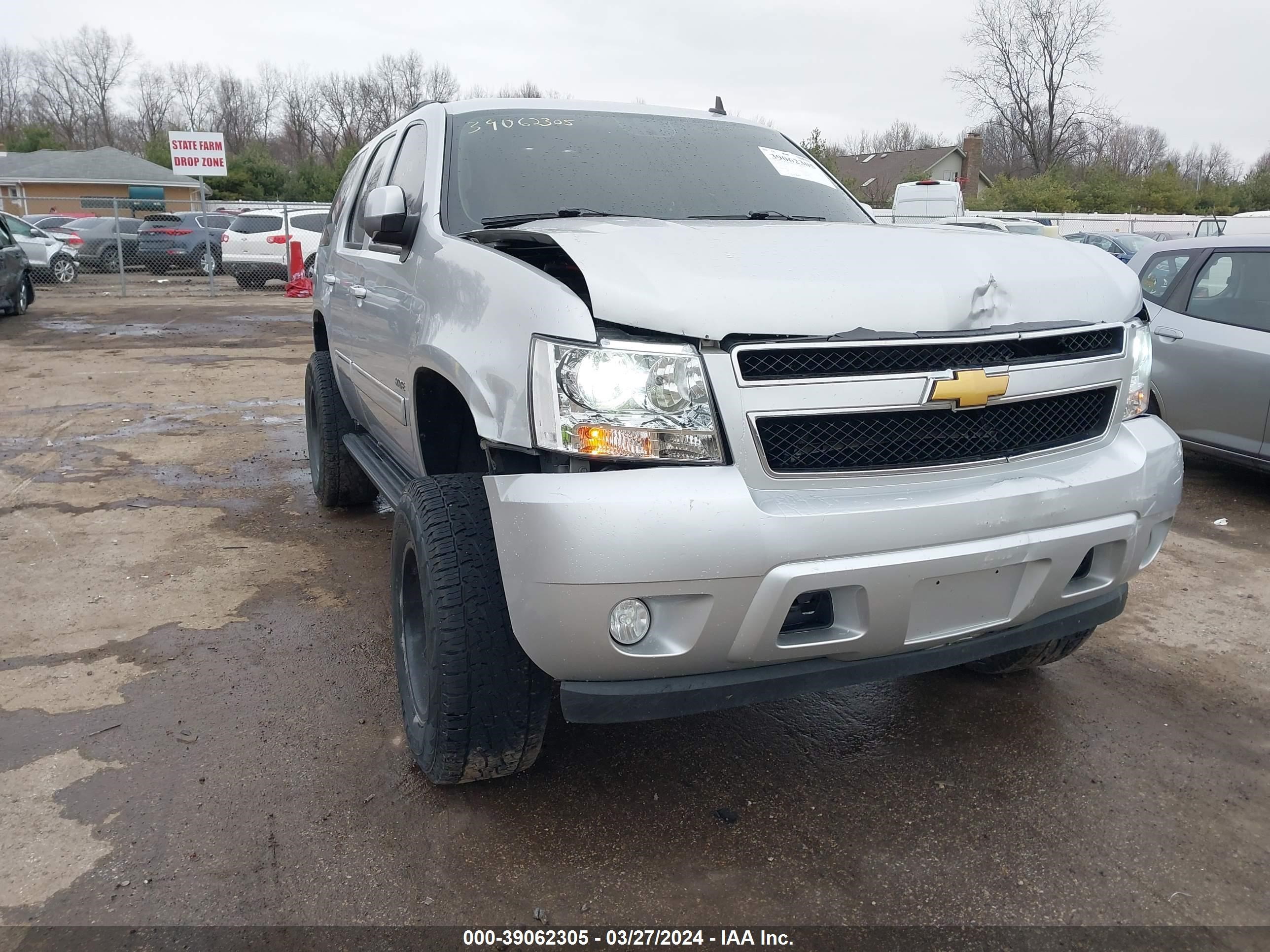 CHEVROLET TAHOE 2013 1gnskbe05dr366259