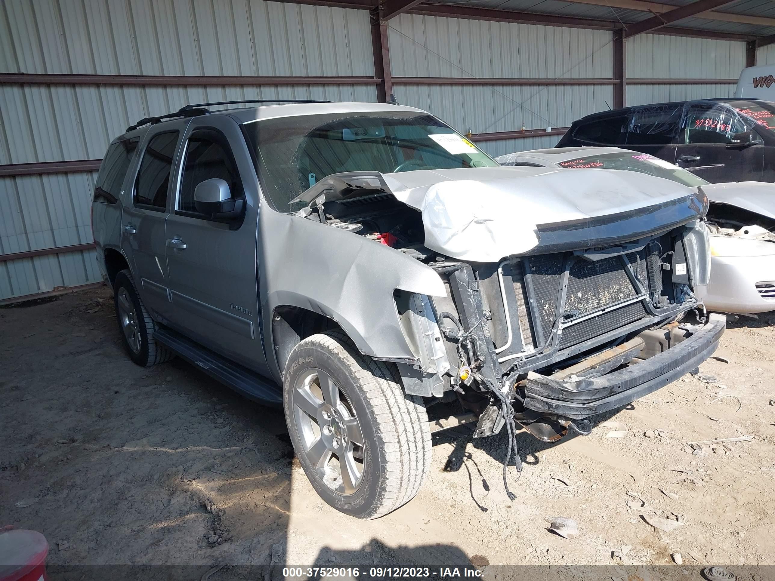 CHEVROLET TAHOE 2014 1gnskbe07er227851