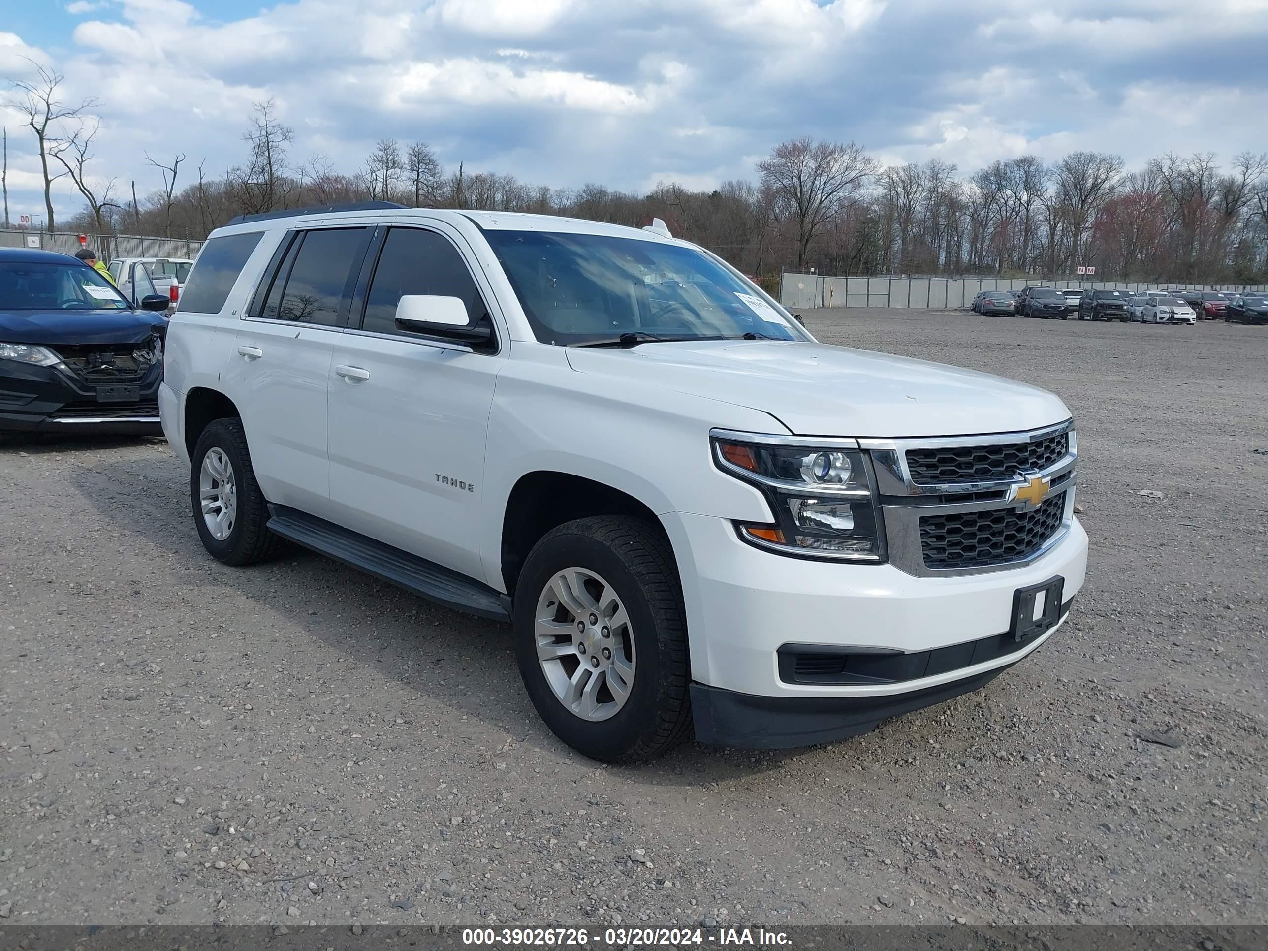 CHEVROLET TAHOE 2017 1gnskbkc6hr184395