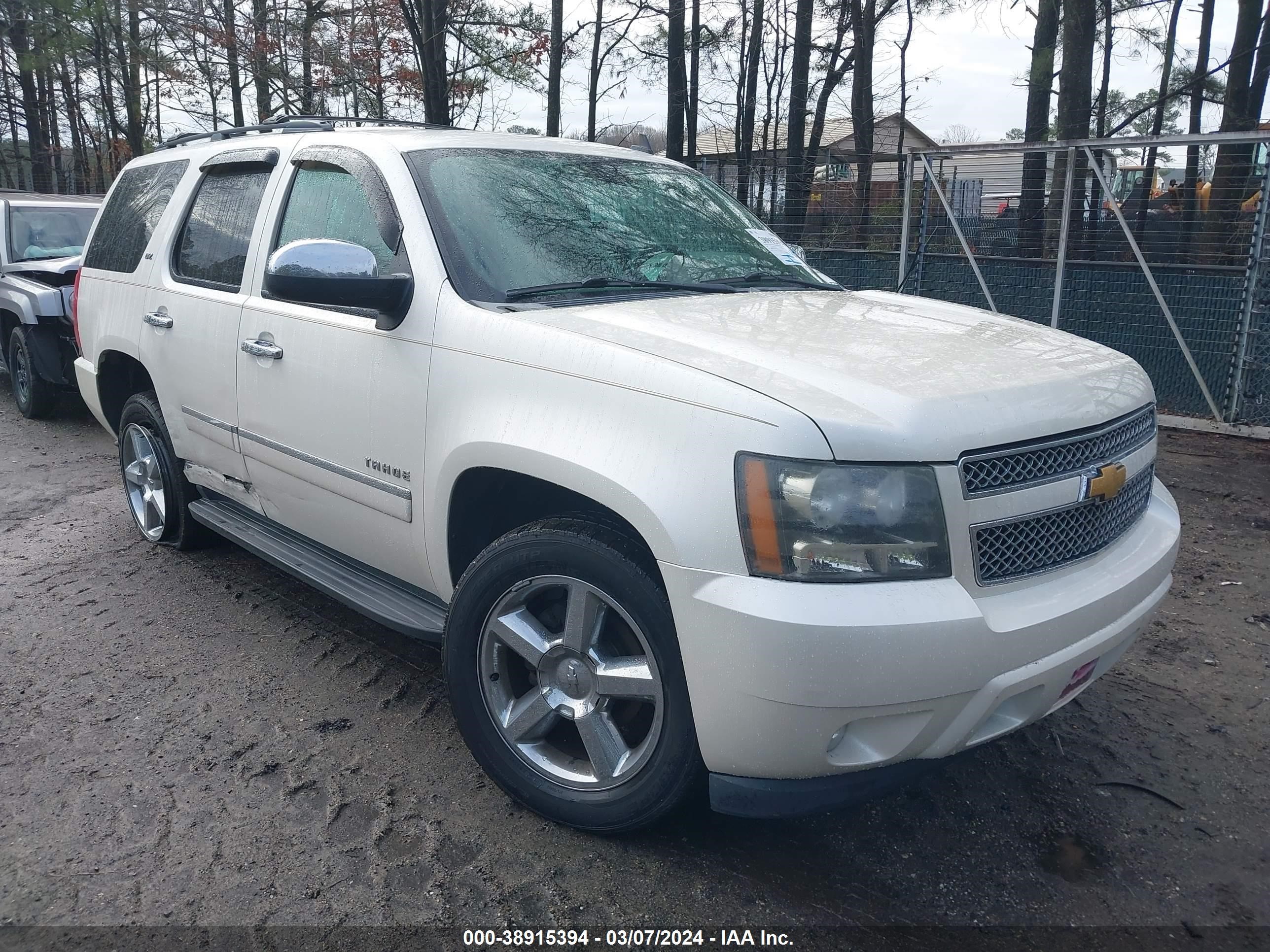 CHEVROLET TAHOE 2011 1gnskce01br117153