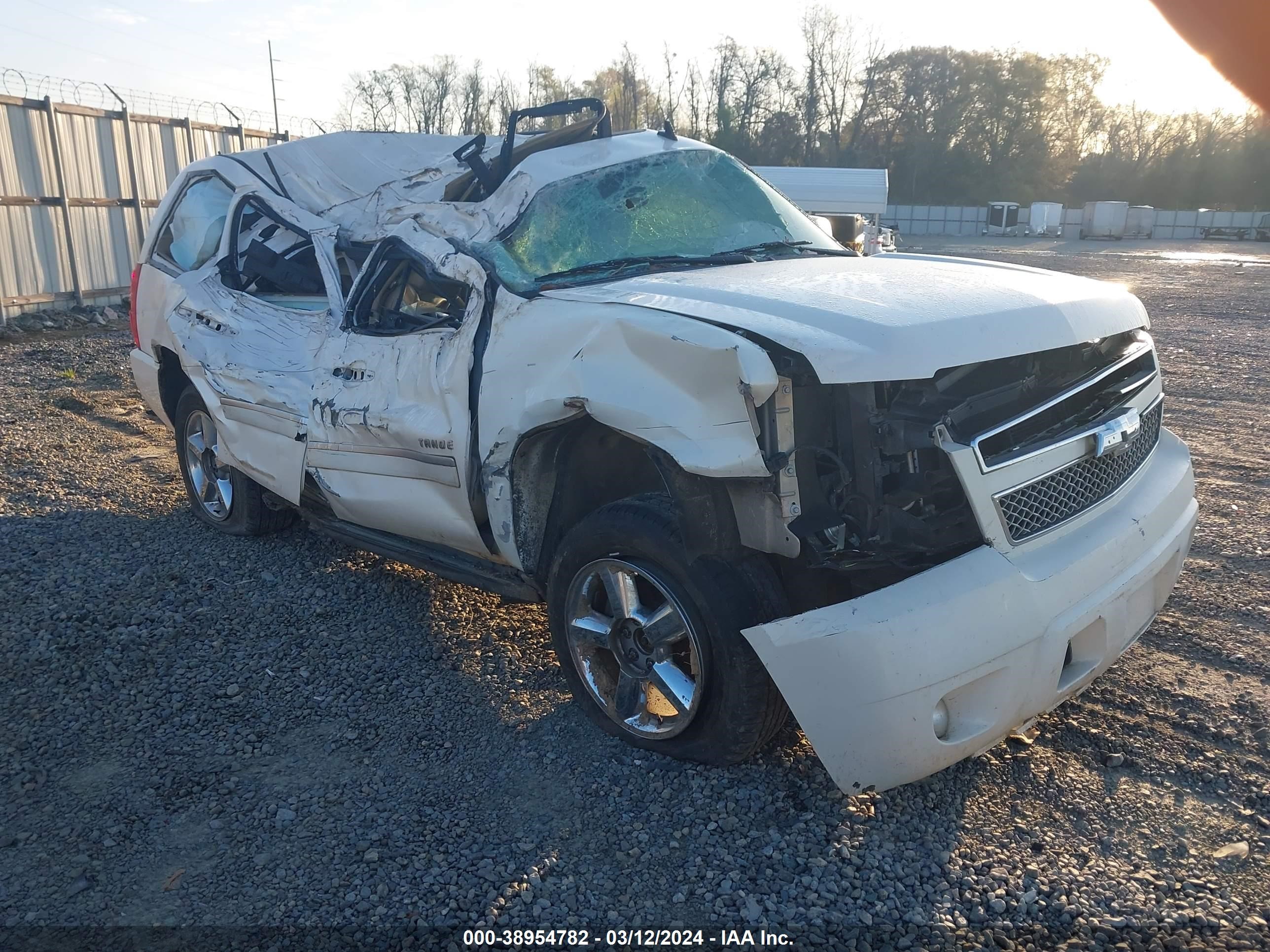 CHEVROLET TAHOE 2011 1gnskce08br236592