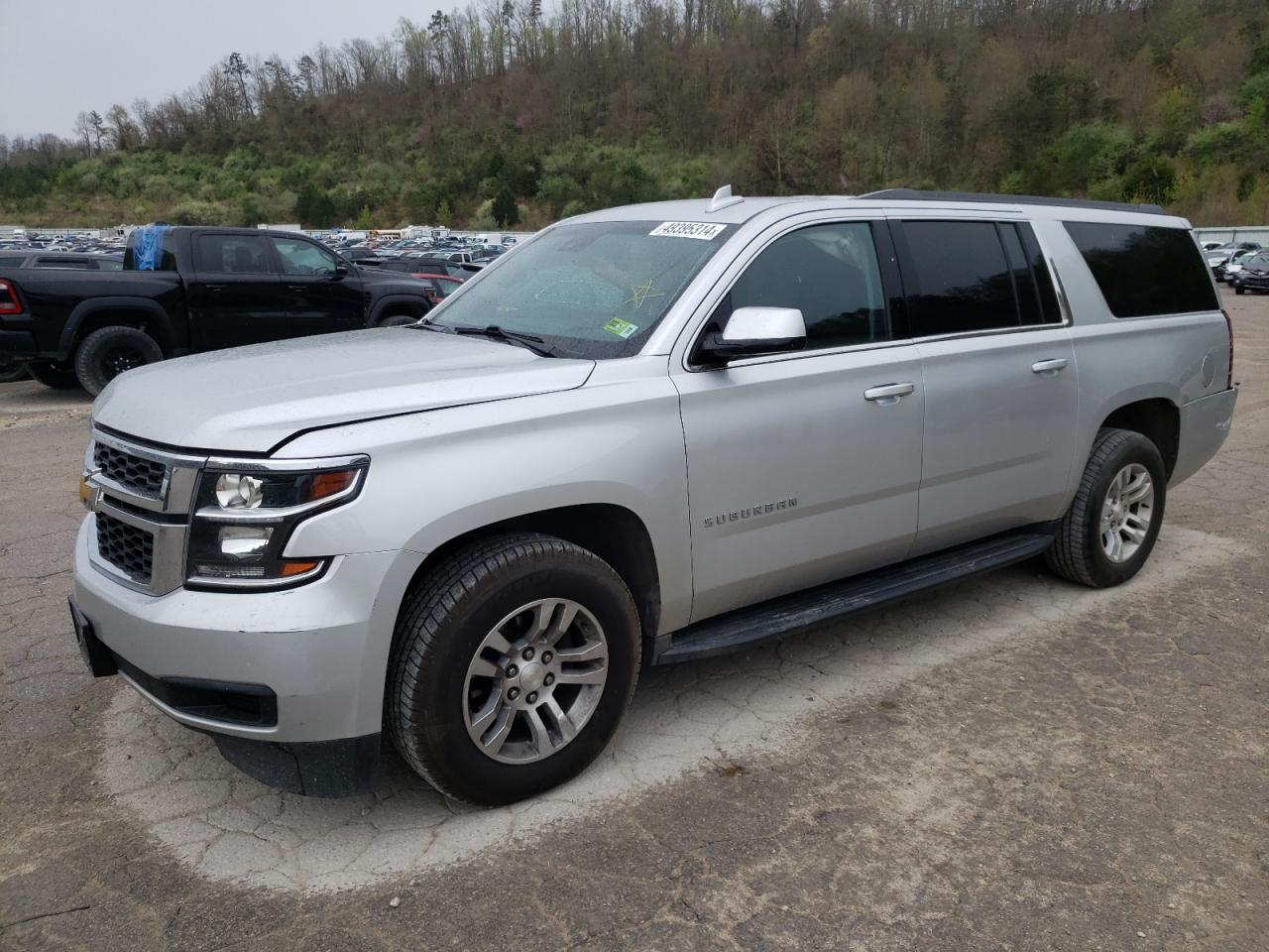 CHEVROLET SUBURBAN 2017 1gnskgkcxhr353136