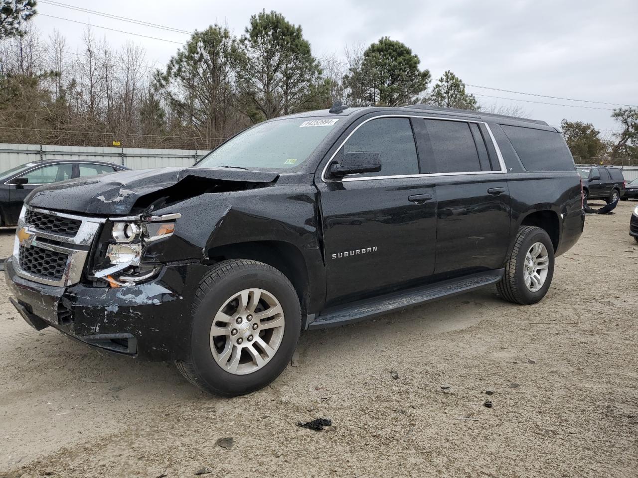 CHEVROLET SUBURBAN 2017 1gnskhkc3hr239047