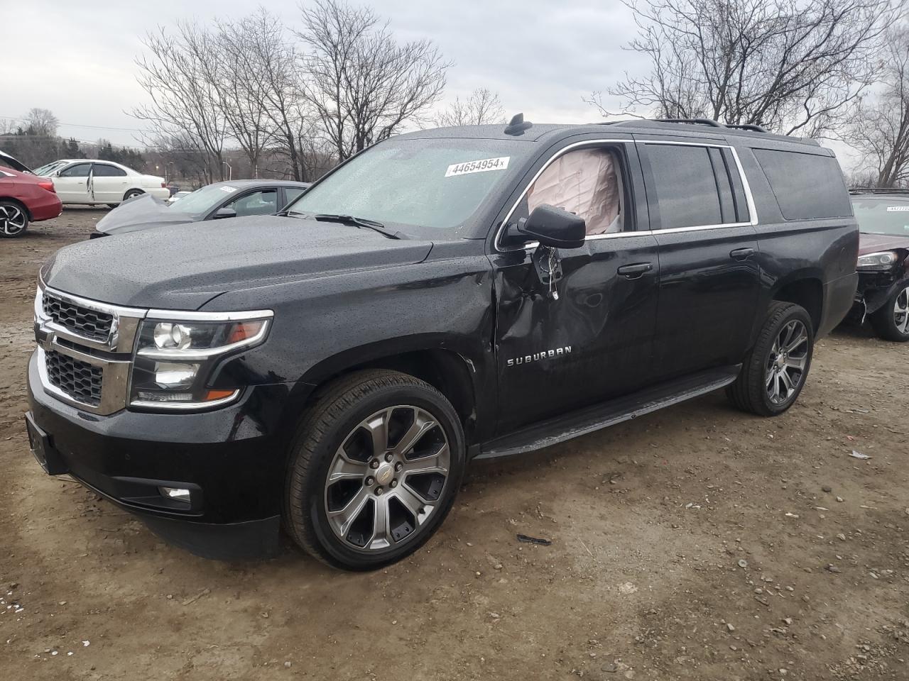 CHEVROLET SUBURBAN 2017 1gnskhkc4hr132220