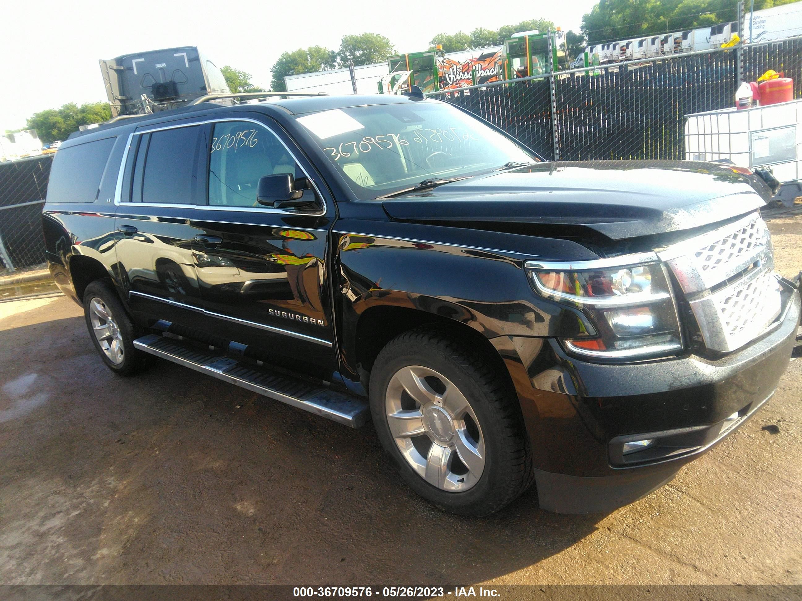 CHEVROLET SUBURBAN 2018 1gnskhkc5jr176085