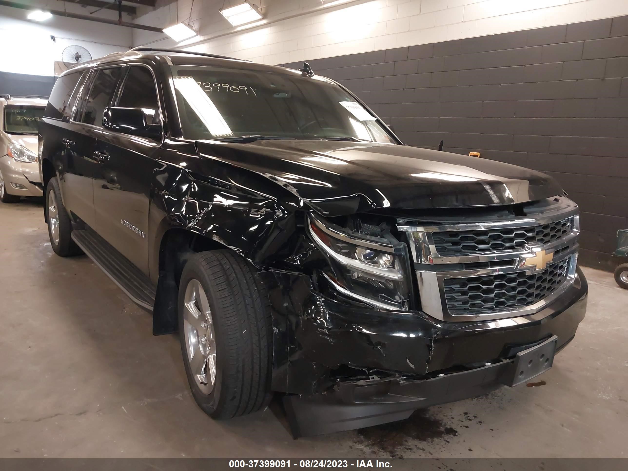 CHEVROLET SUBURBAN 2017 1gnskhkc6hr247787