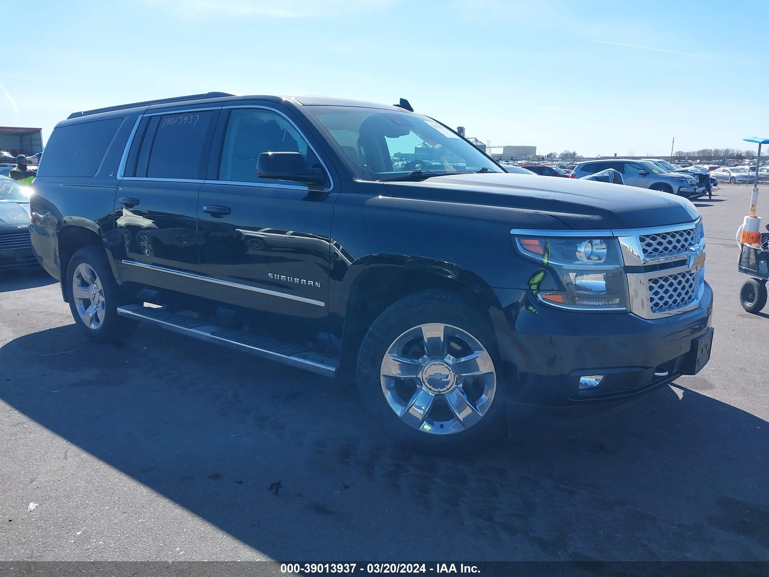 CHEVROLET SUBURBAN 2017 1gnskhkc8hr229050