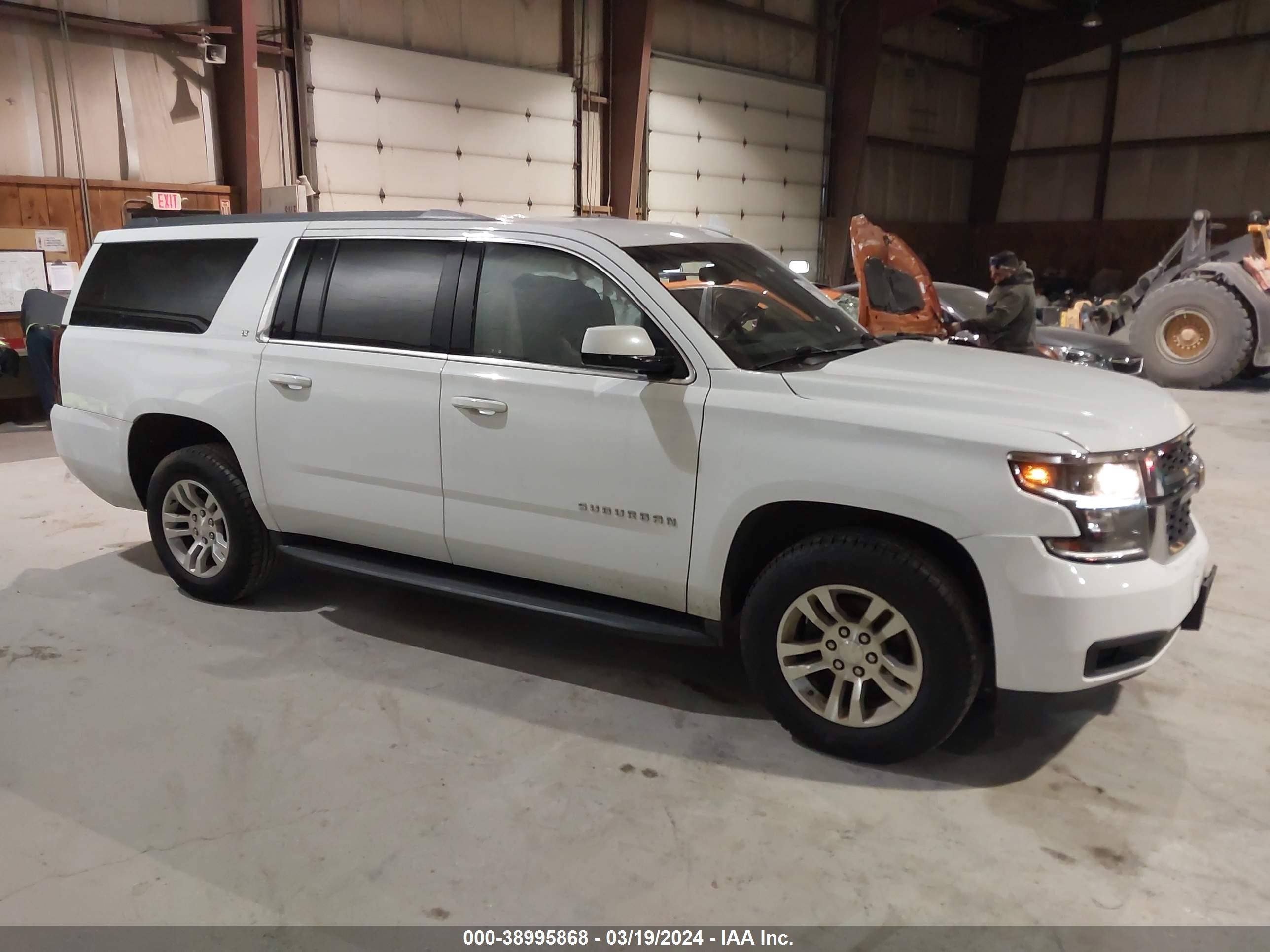 CHEVROLET SUBURBAN 2019 1gnskhkc8kr333657