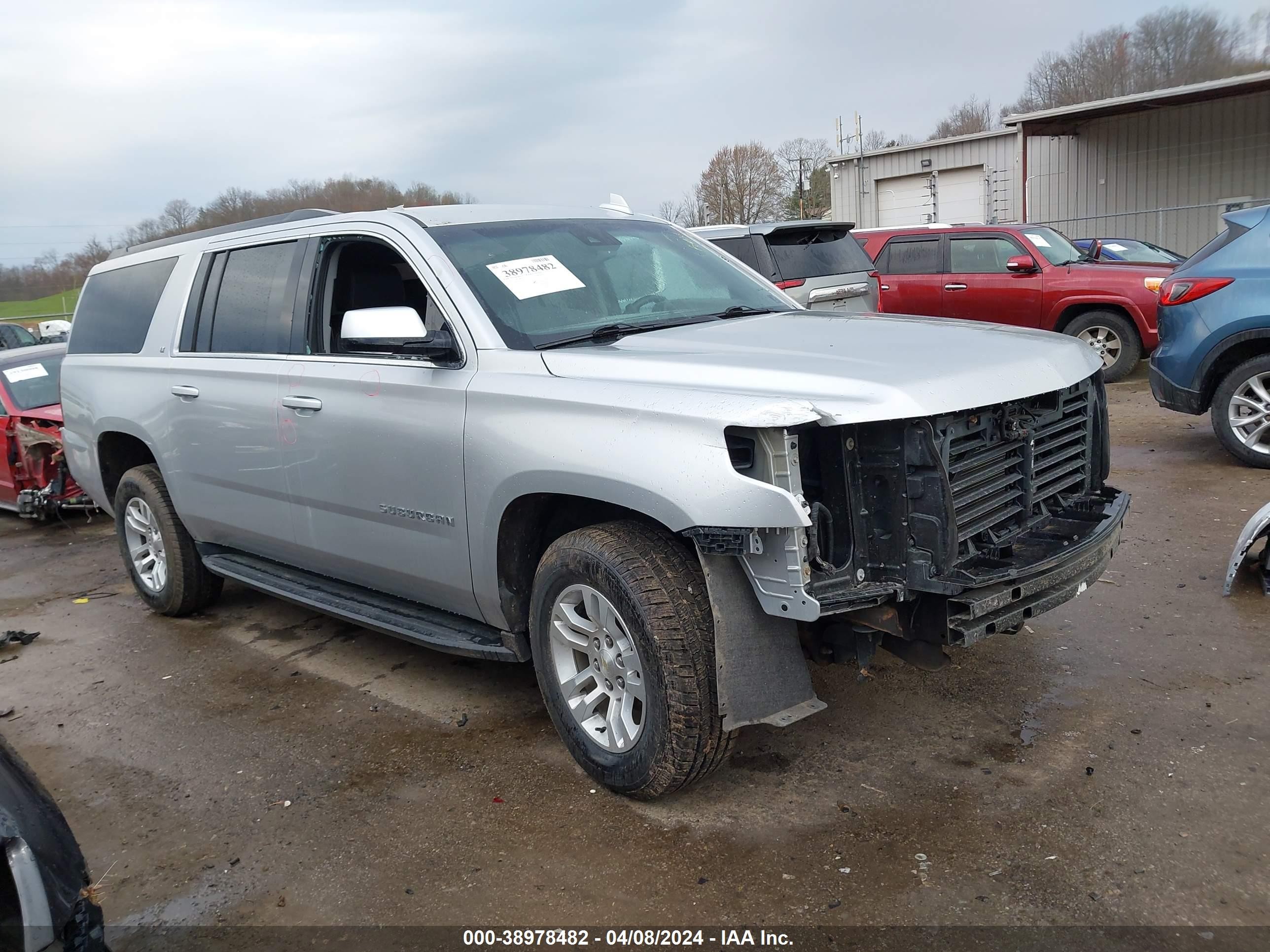 CHEVROLET SUBURBAN 2018 1gnskhkcxjr241772