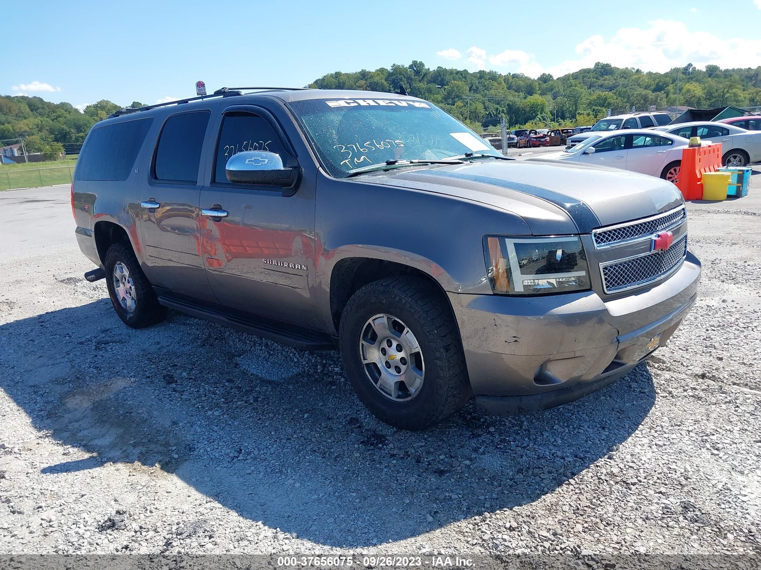 CHEVROLET SUBURBAN 2011 1gnskje30br341531