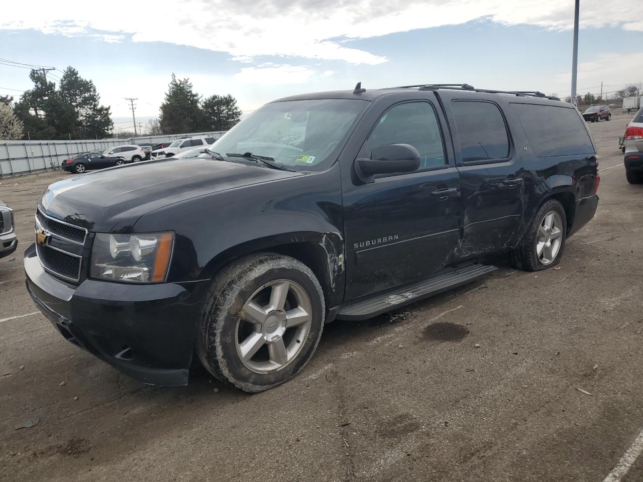 CHEVROLET SUBURBAN 2014 1gnskje73er136292