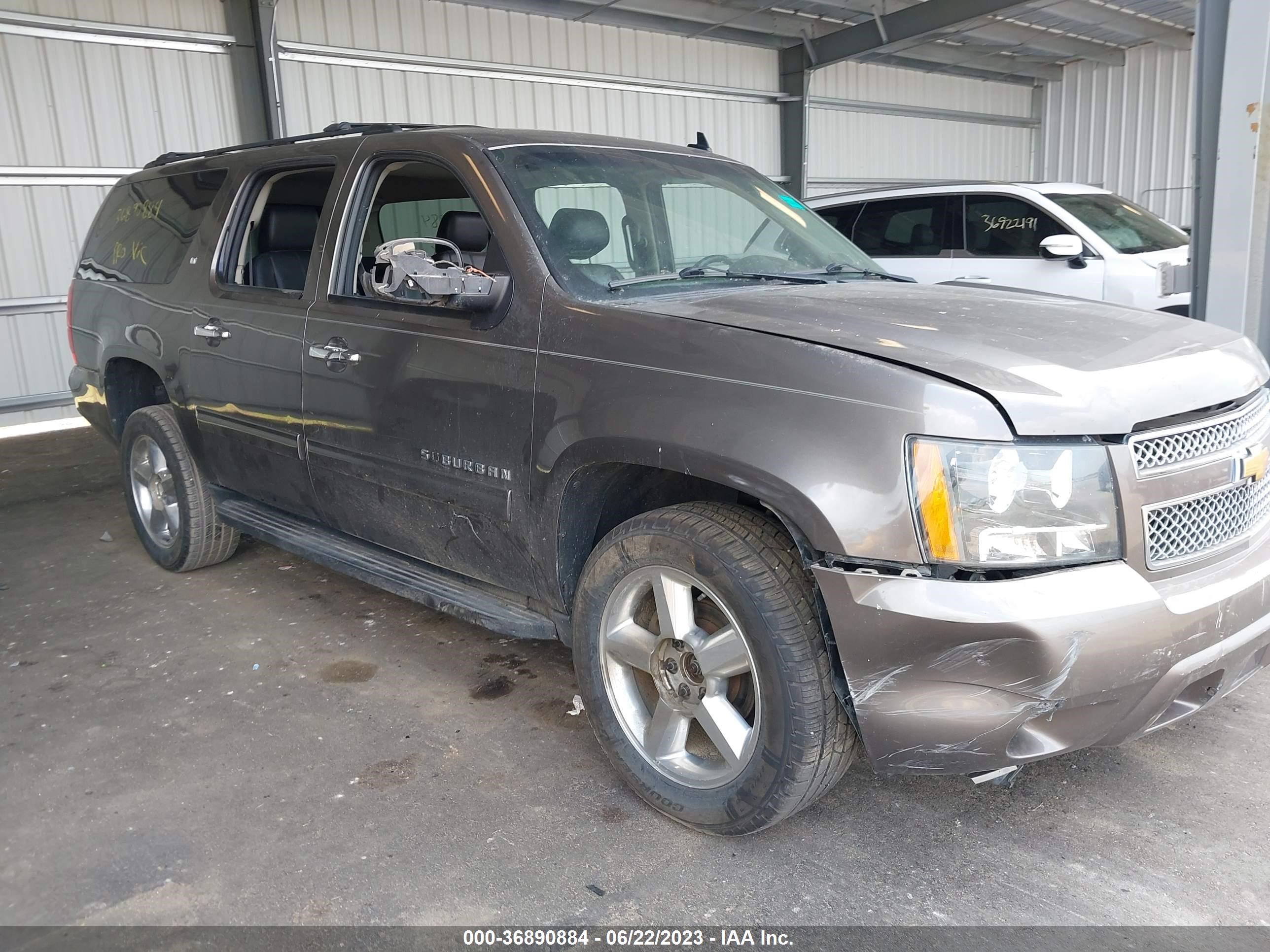 CHEVROLET SUBURBAN 2013 1gnskje74dr334037