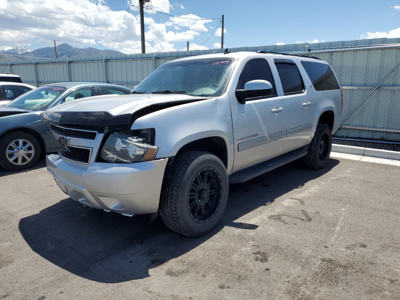 CHEVROLET SUBURBAN 2014 1gnskje77er229512