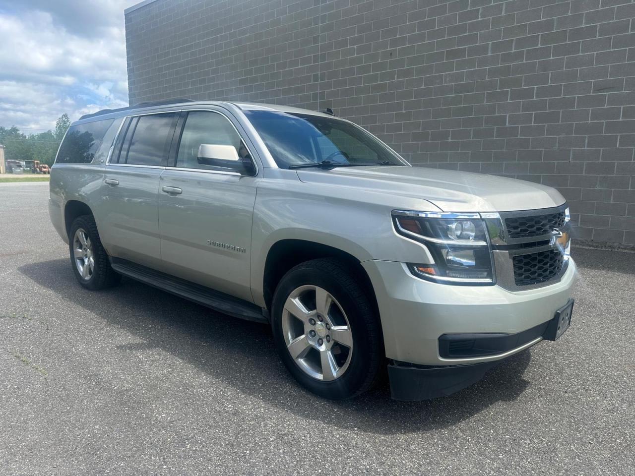 CHEVROLET SUBURBAN 2015 1gnskjkc7fr238388