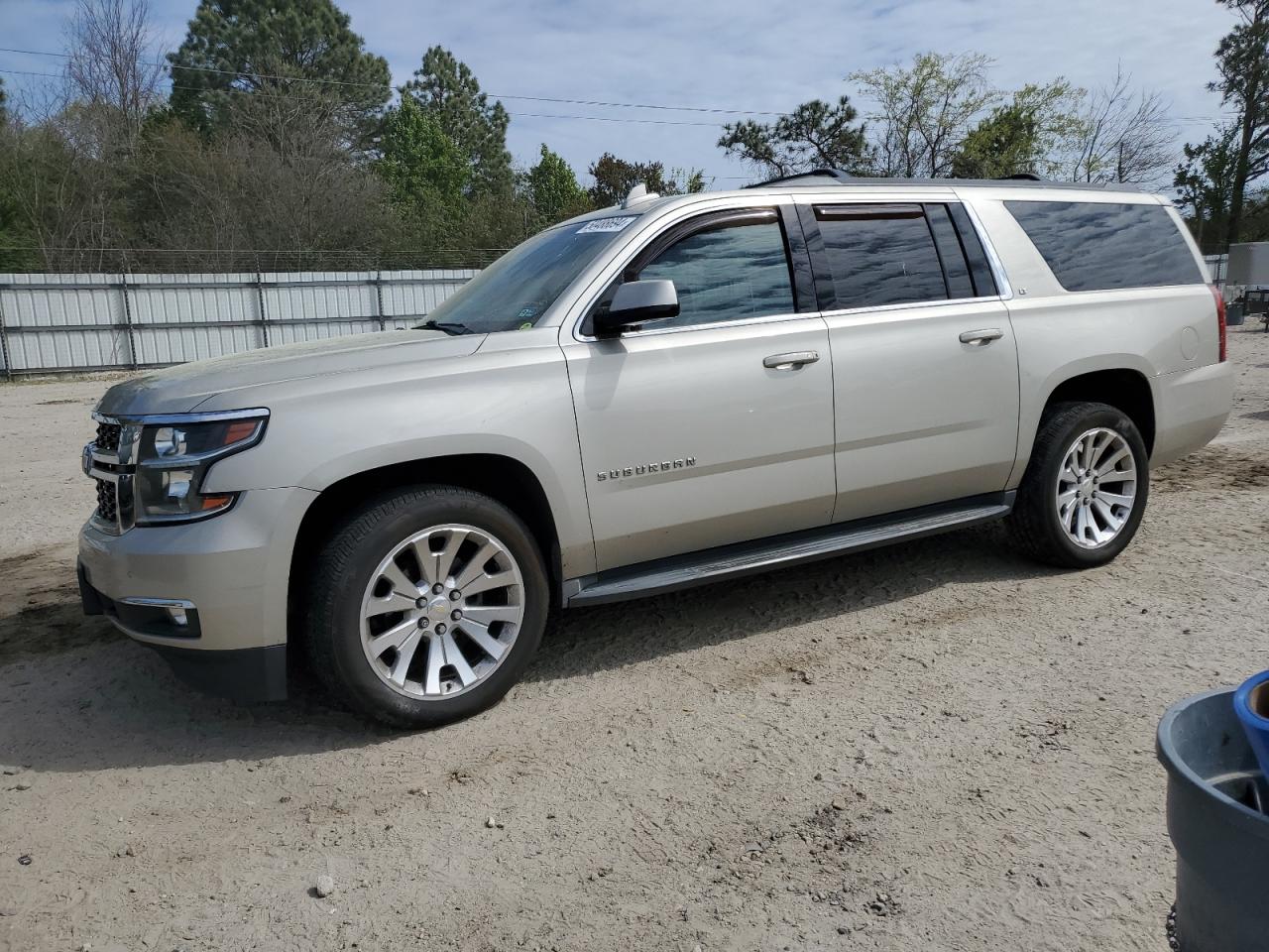 CHEVROLET SUBURBAN 2015 1gnskjkc8fr738513