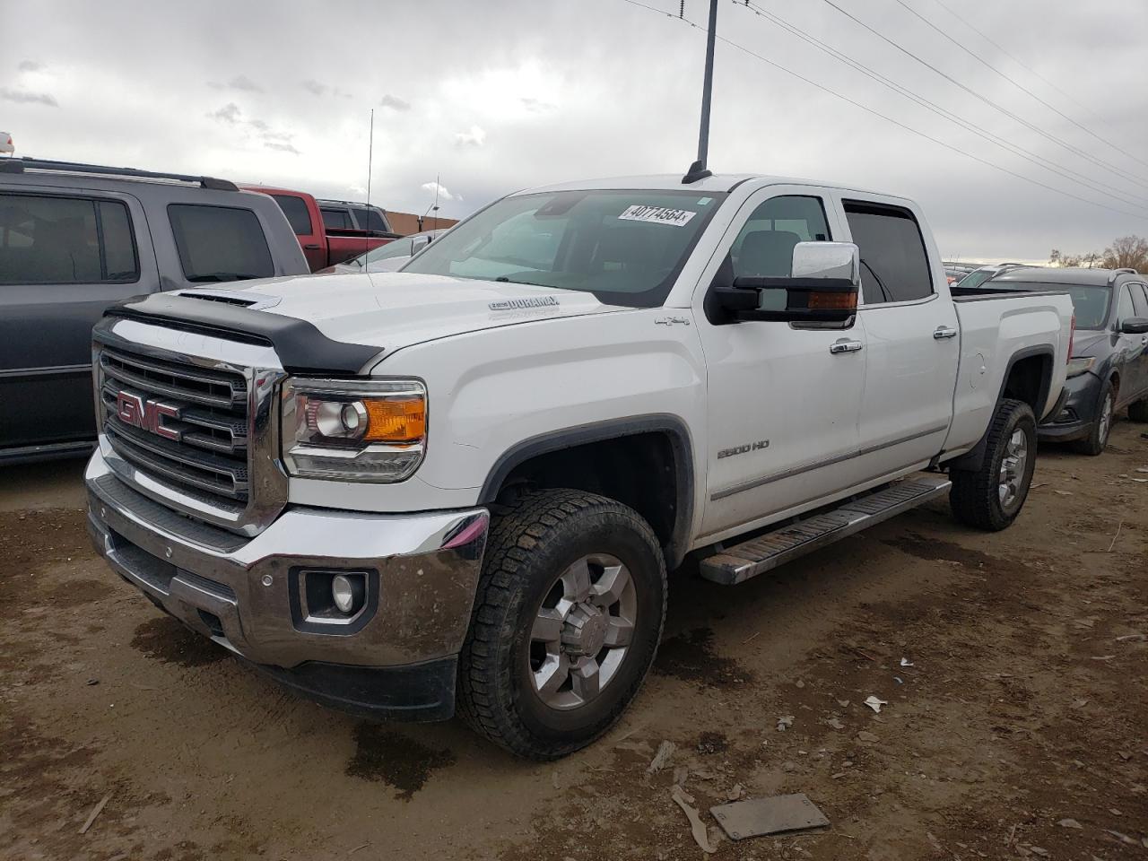 GMC SIERRA 2018 1gt12tey5jf256020