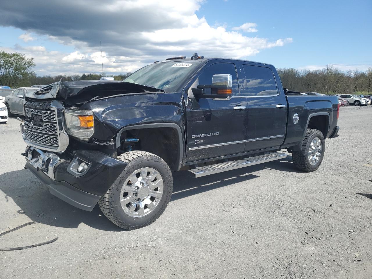 GMC SIERRA 2018 1gt12uey1jf193410