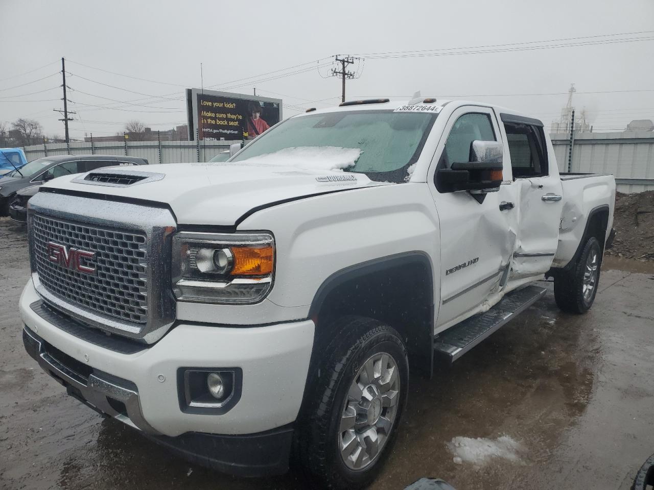 GMC SIERRA 2017 1gt12uey3hf217605