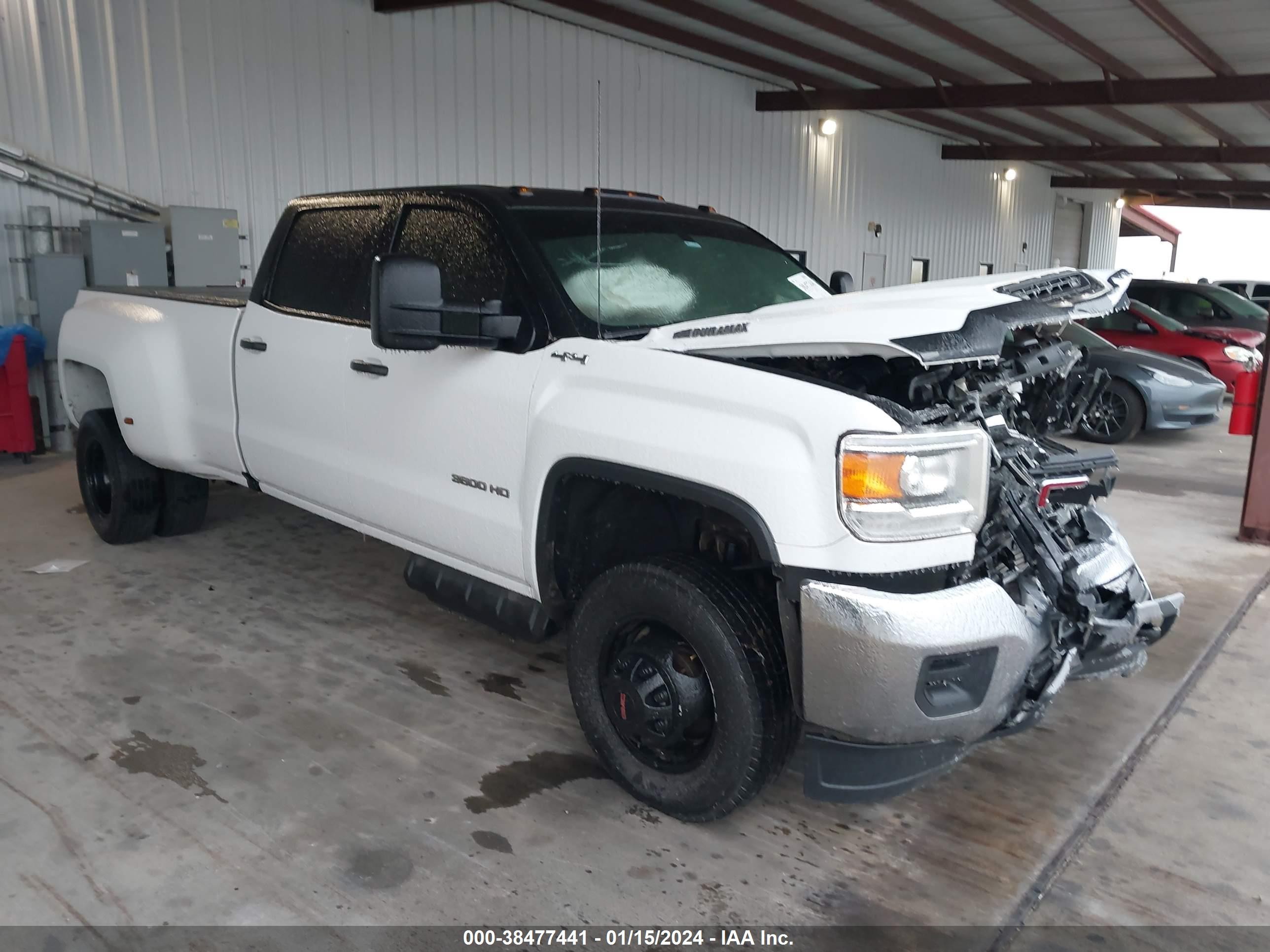 GMC NULL 2018 1gt42vcy6jf120670