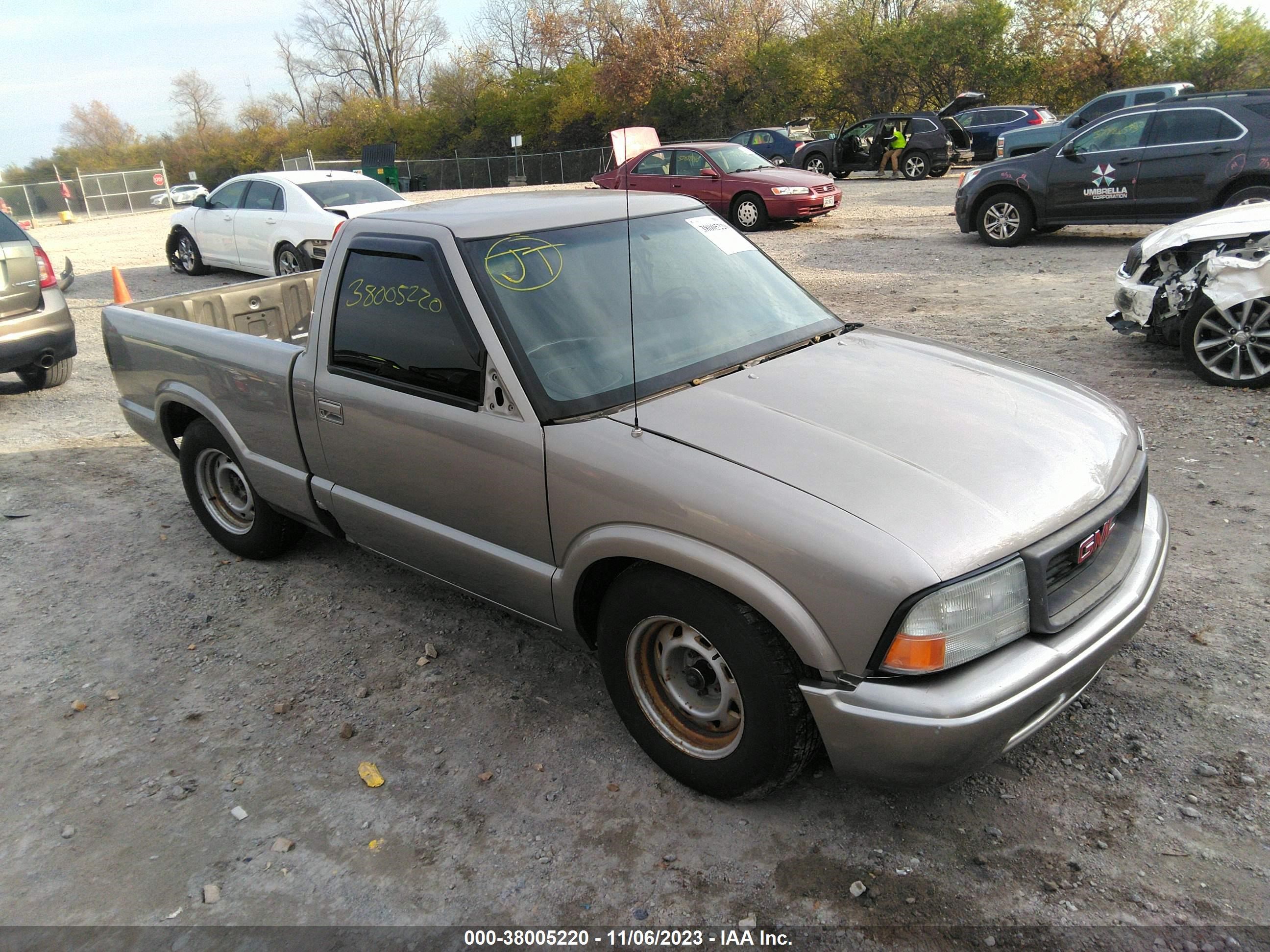 GMC SONOMA 2002 1gtcs145628224090