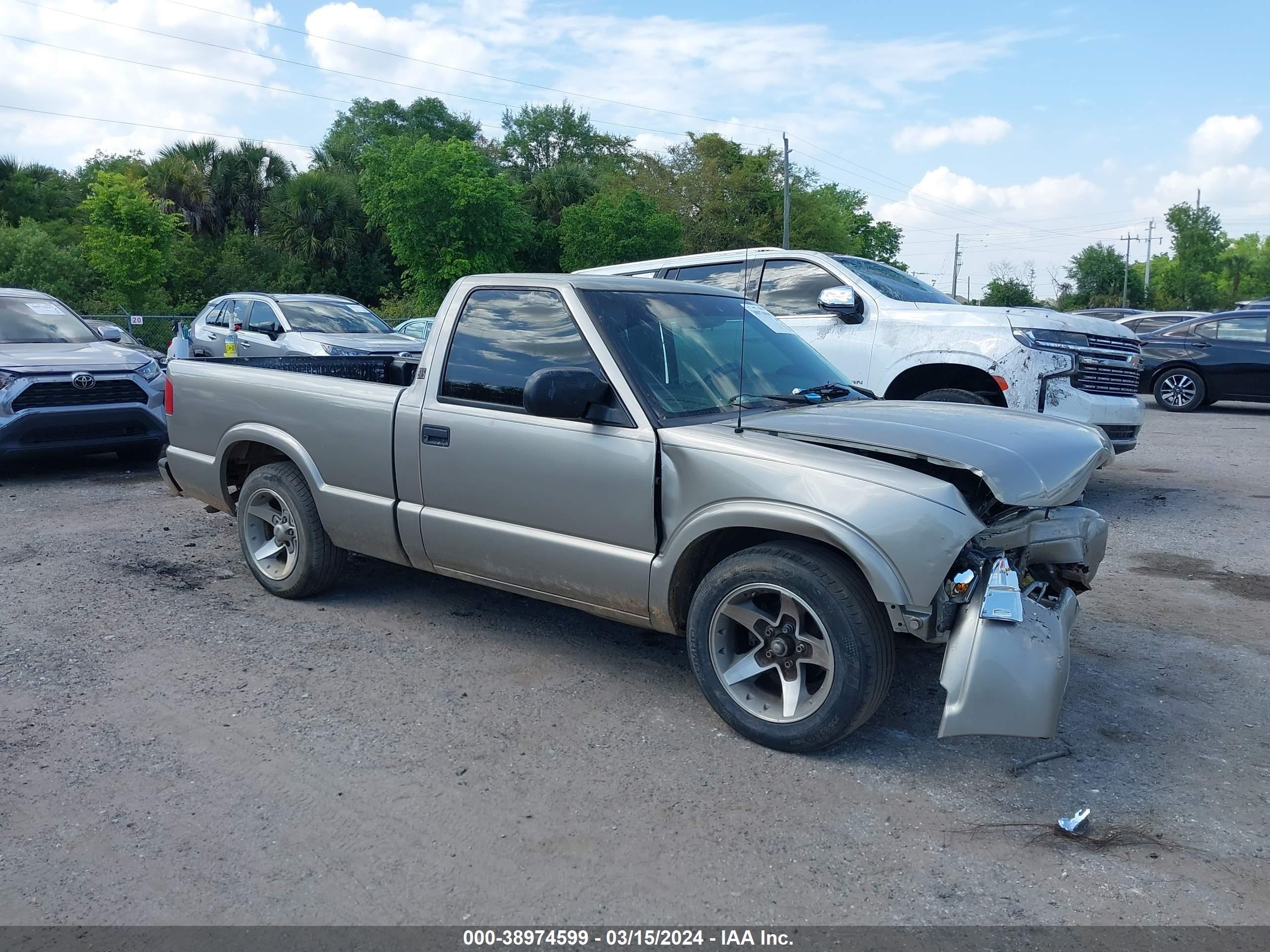 GMC SONOMA 2003 1gtcs14h138225935