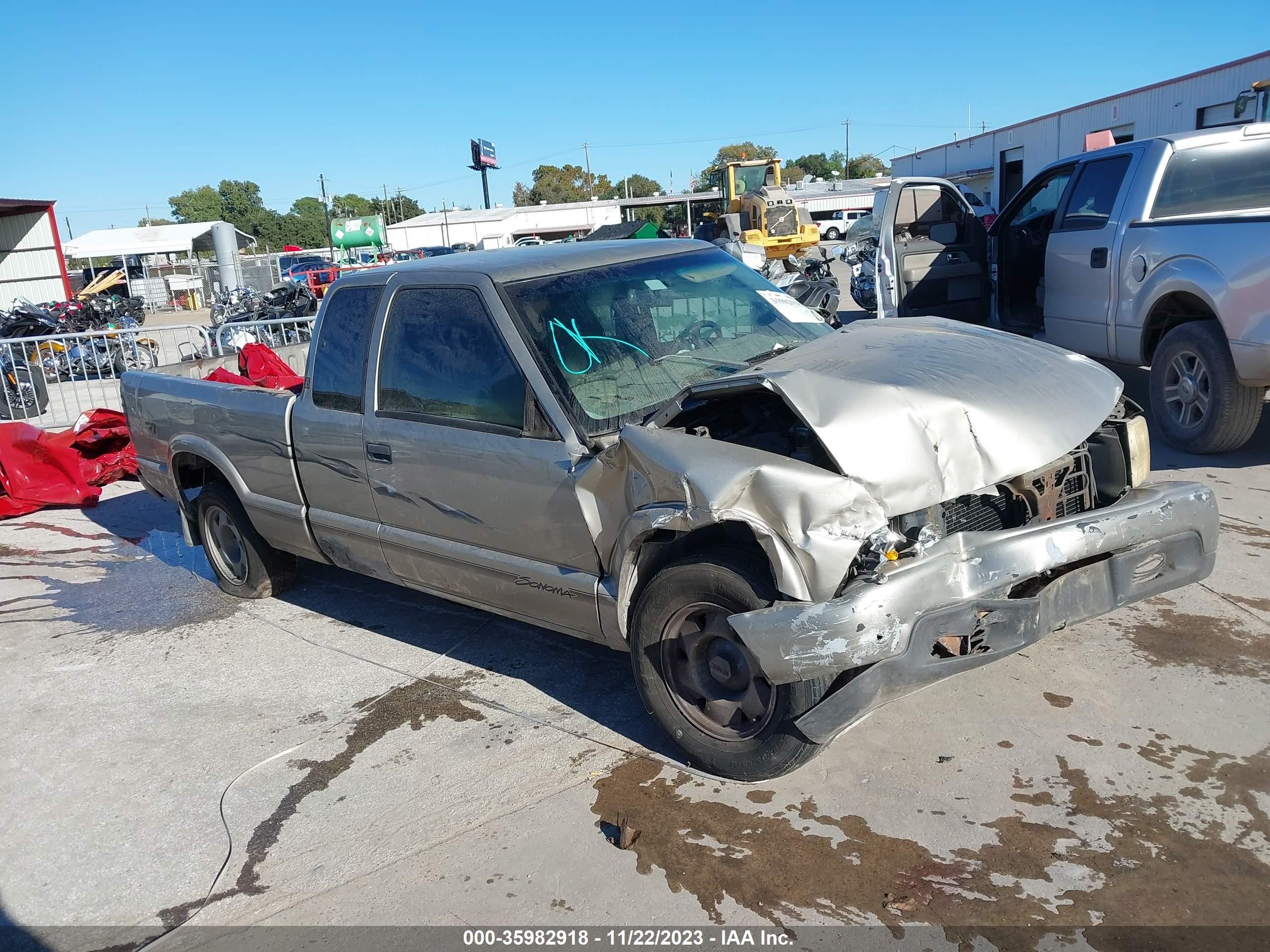 GMC SONOMA 1999 1gtcs1945x8525800