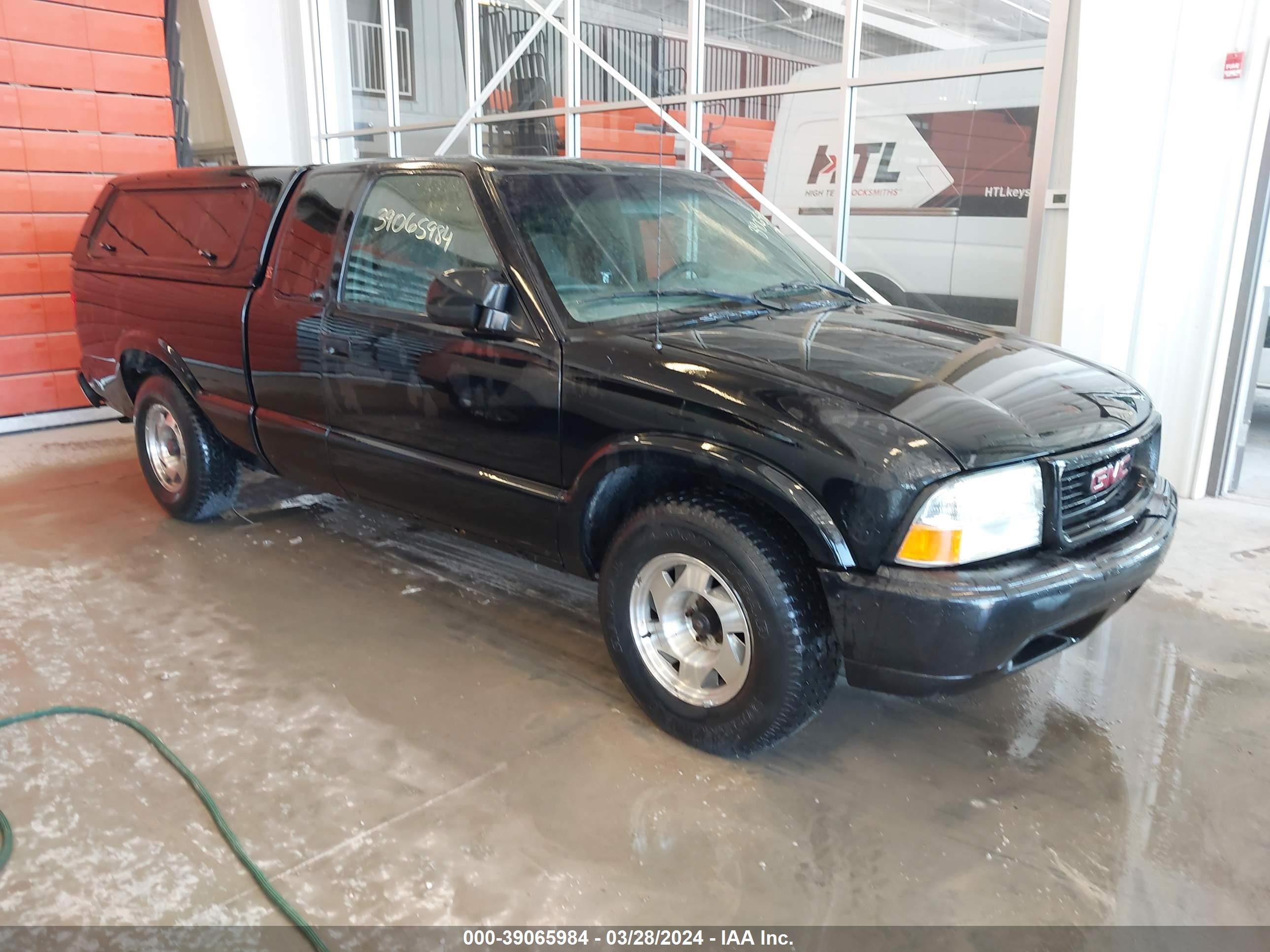 GMC SONOMA 2000 1gtcs1957y8312079