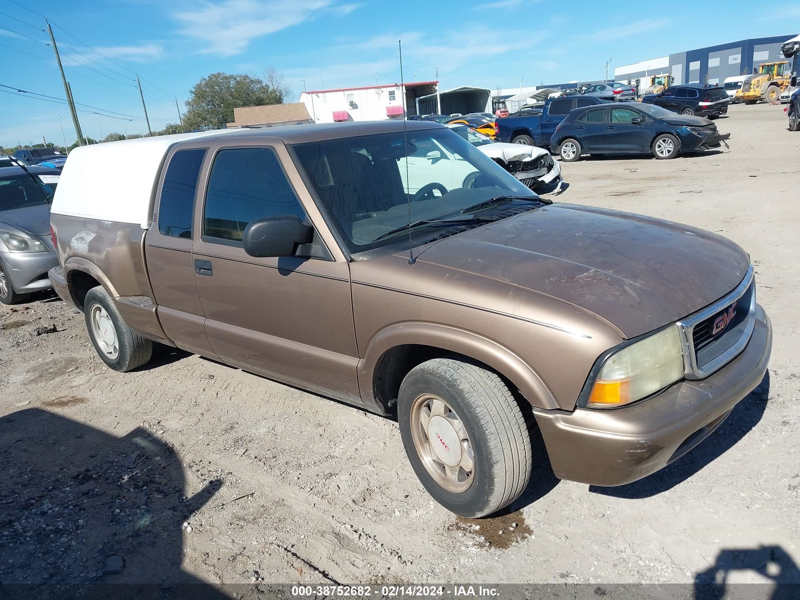 GMC SONOMA 2003 1gtcs19h538275620