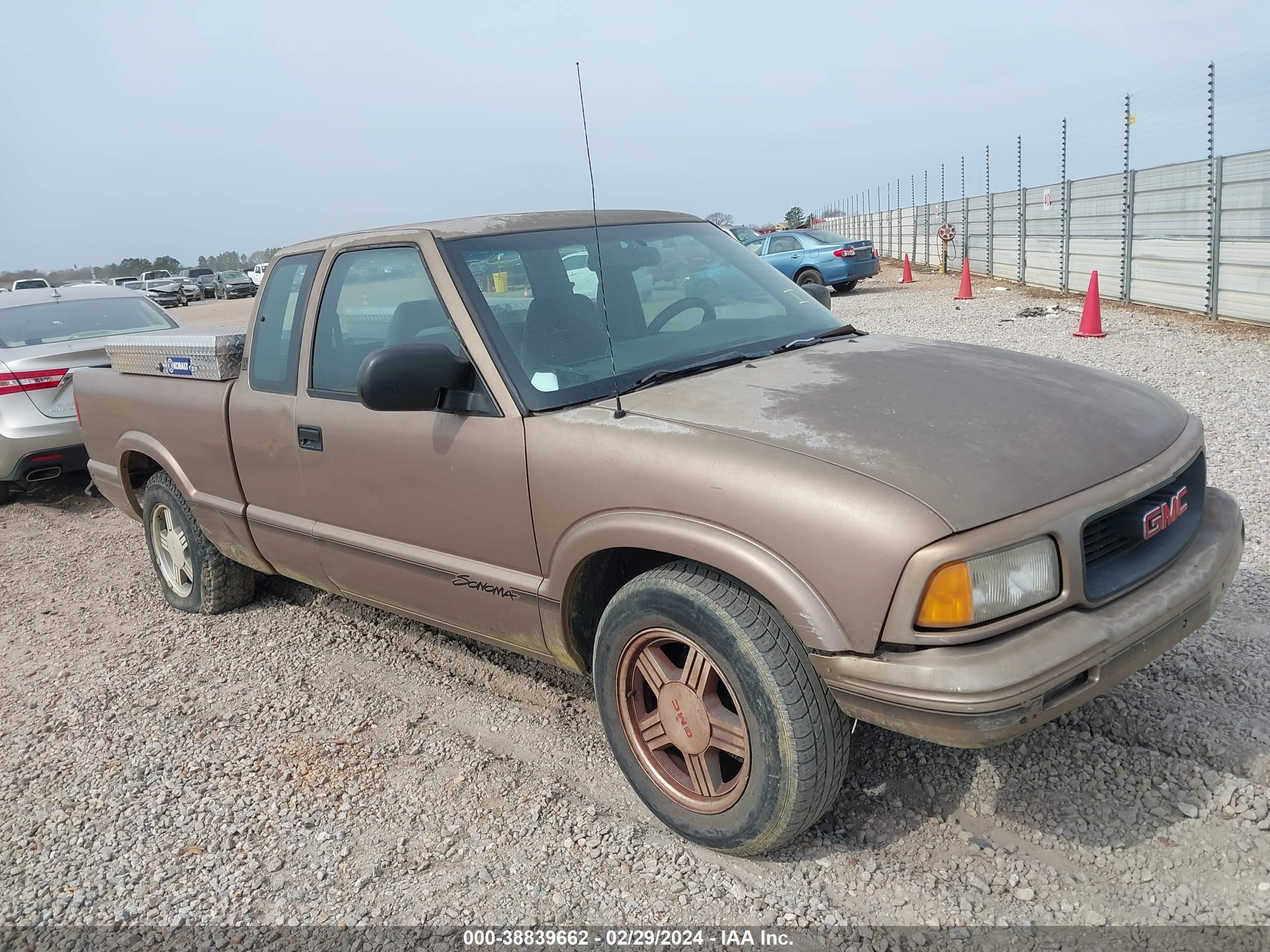 GMC SONOMA 1996 1gtcs19w5t8517210