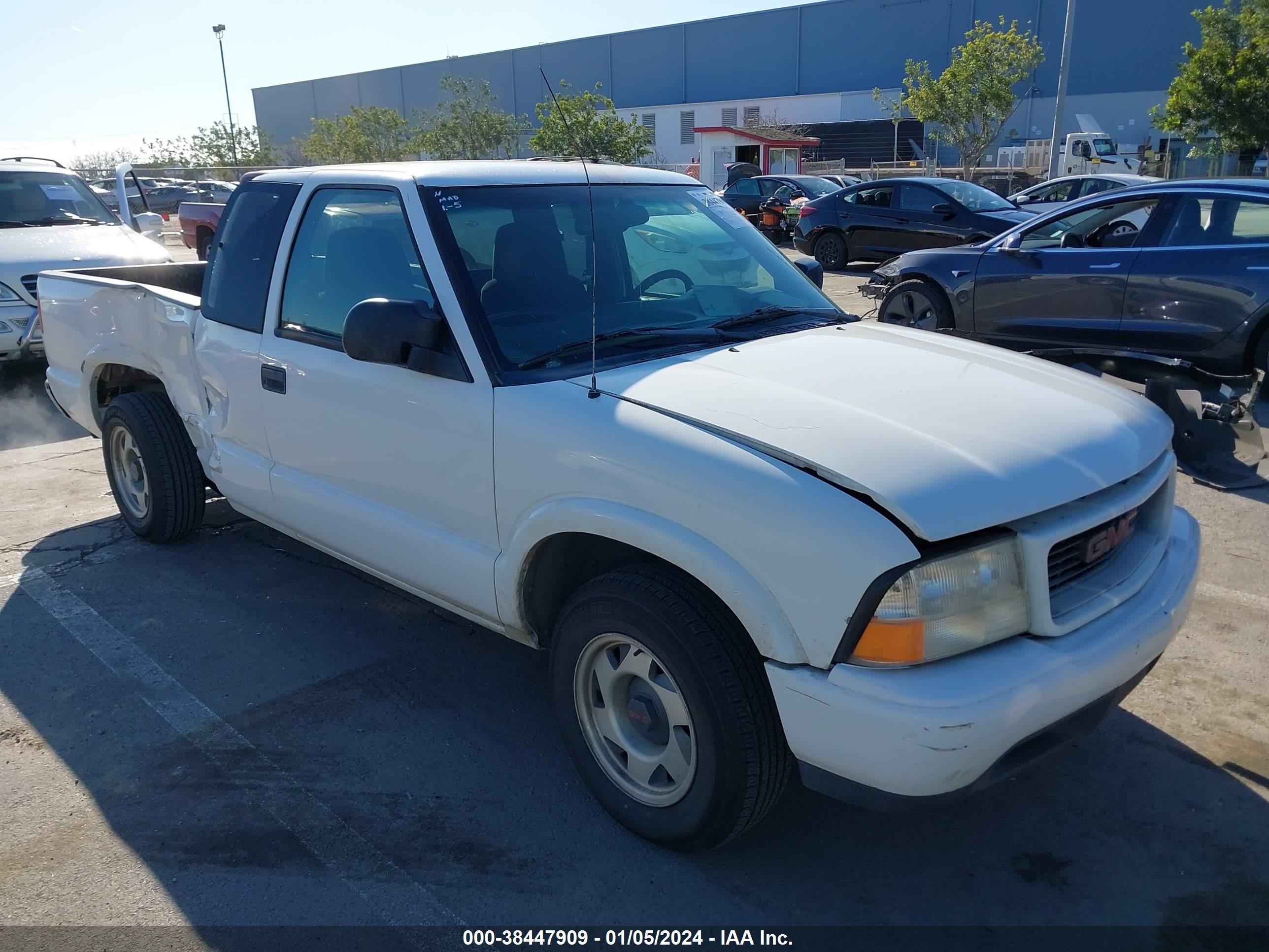 GMC SONOMA 2000 1gtcs19w7y8221516