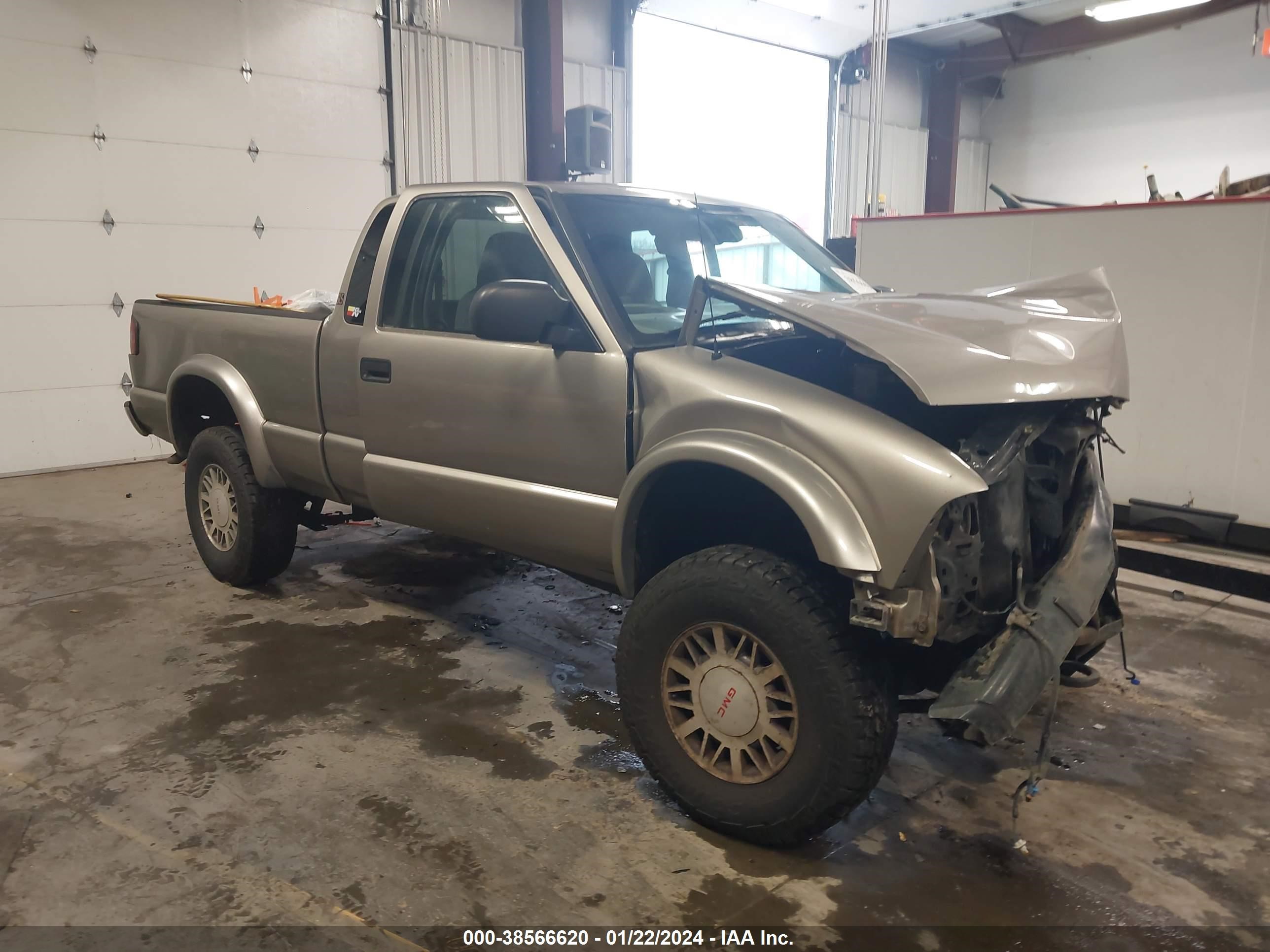 GMC SONOMA 2001 1gtct19w018117887