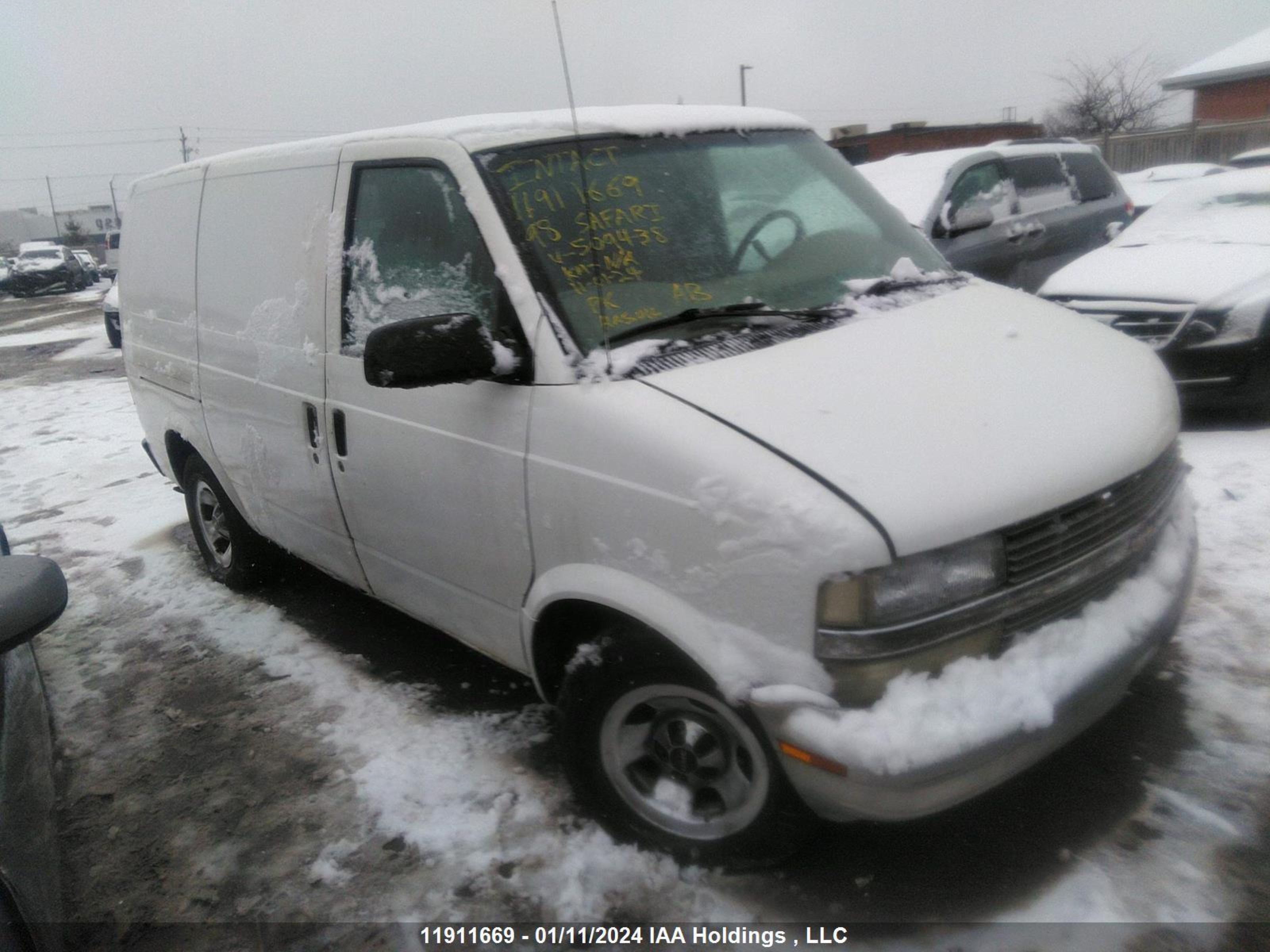 GMC SAFARI 1998 1gtdm19w9wb509438