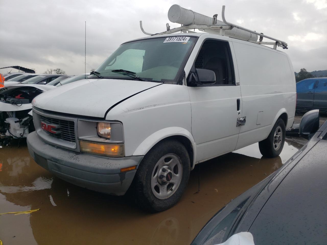 GMC SAFARI 2004 1gtdm19x84b504849