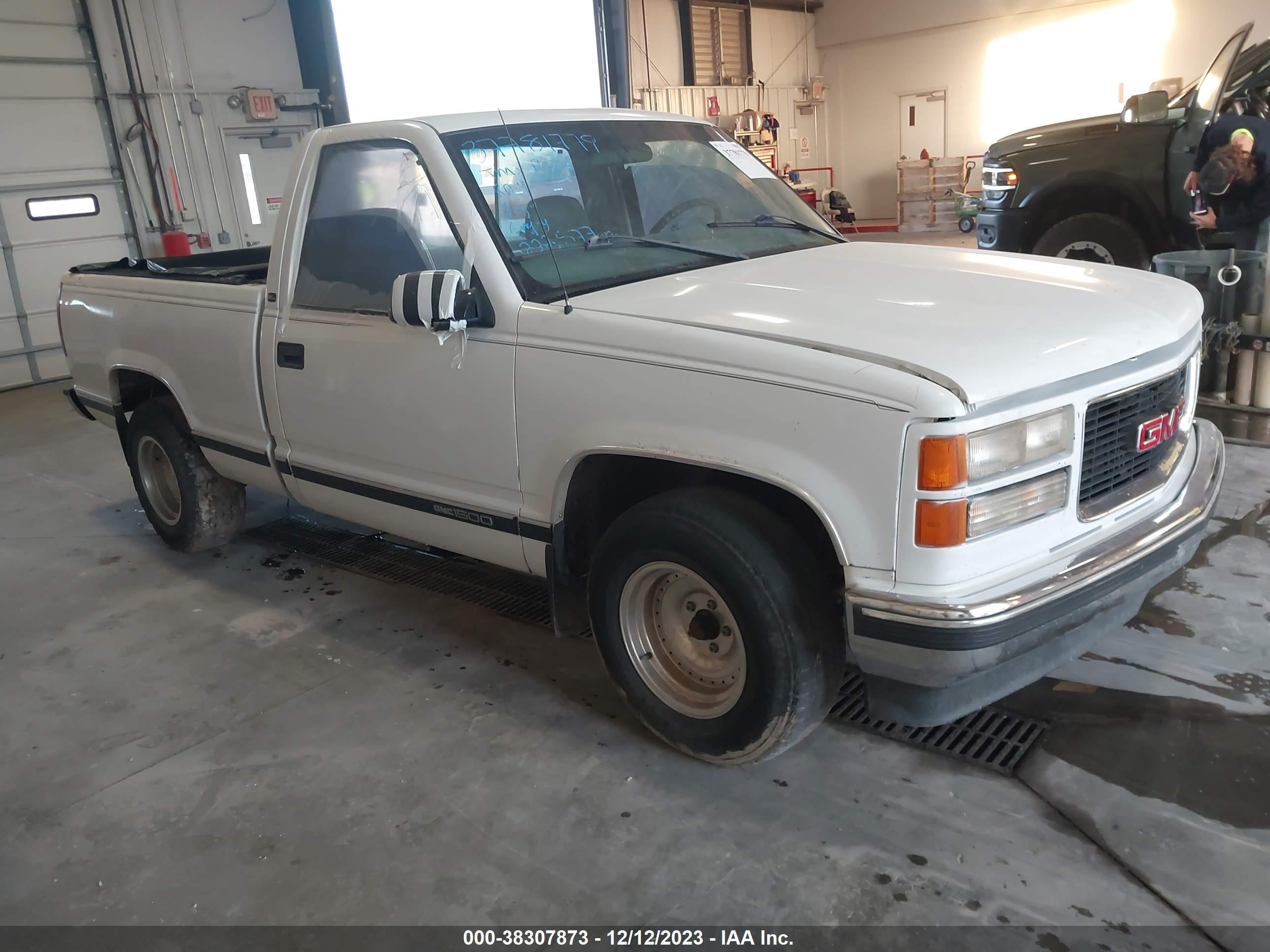 GMC SIERRA 1998 1gtec14mxwz550200