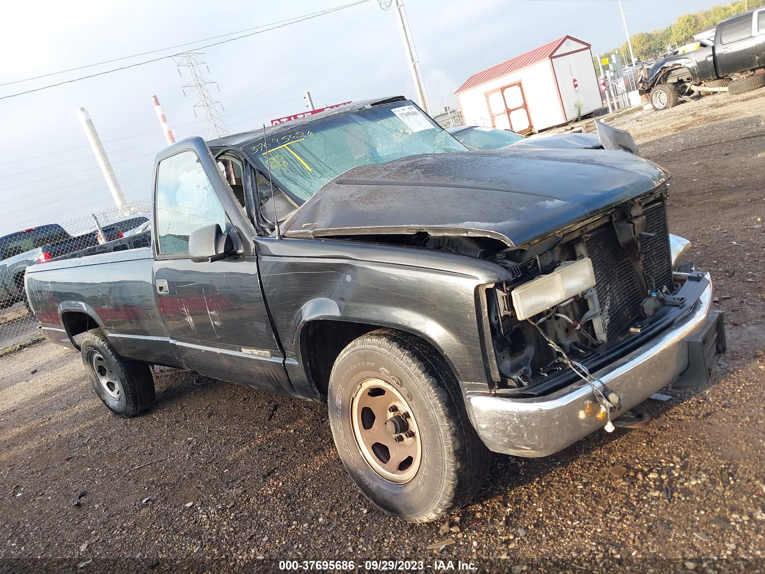 GMC SIERRA 1998 1gtec14w2wz514521