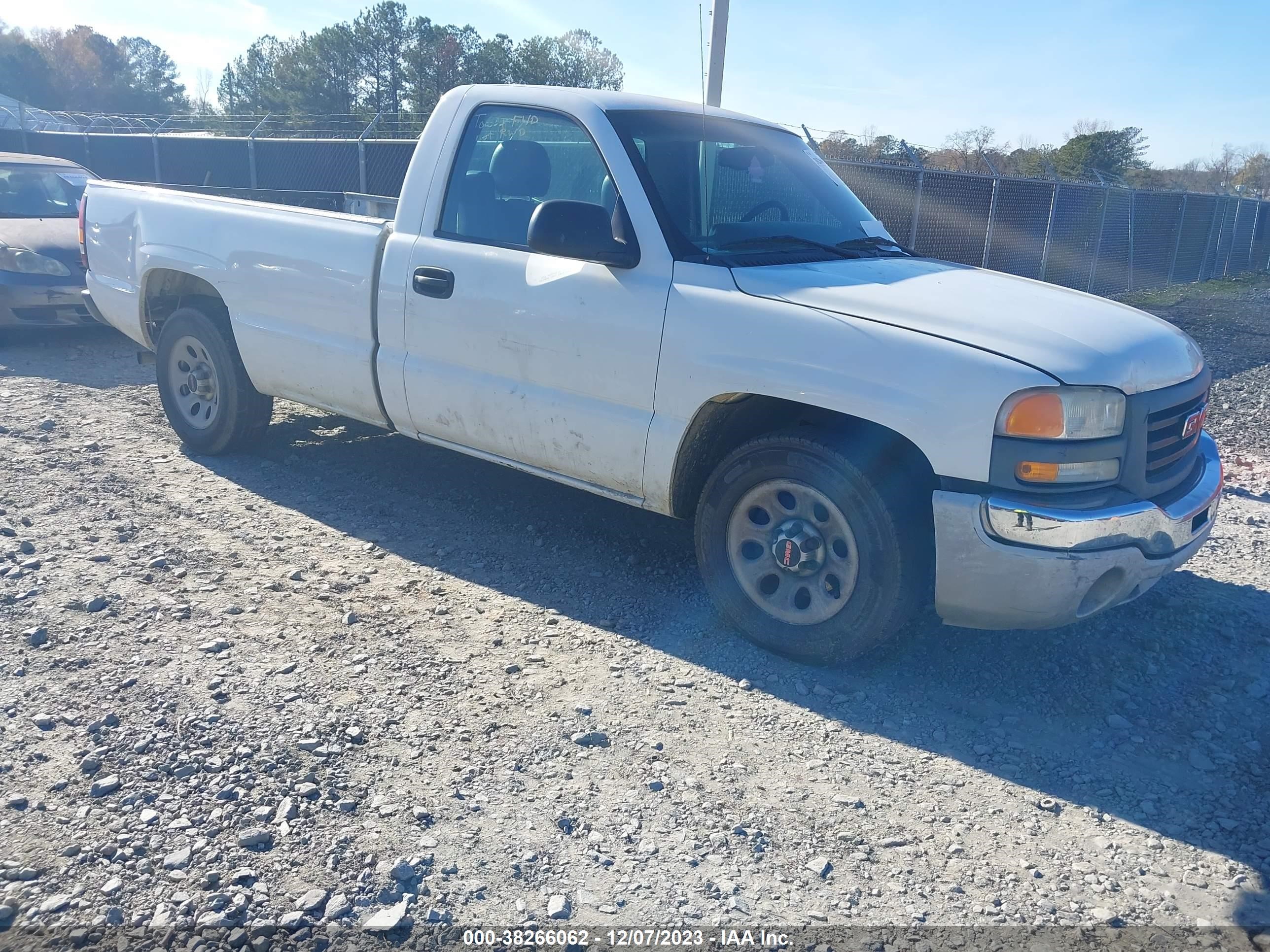 GMC SIERRA 2005 1gtec14x25z358326