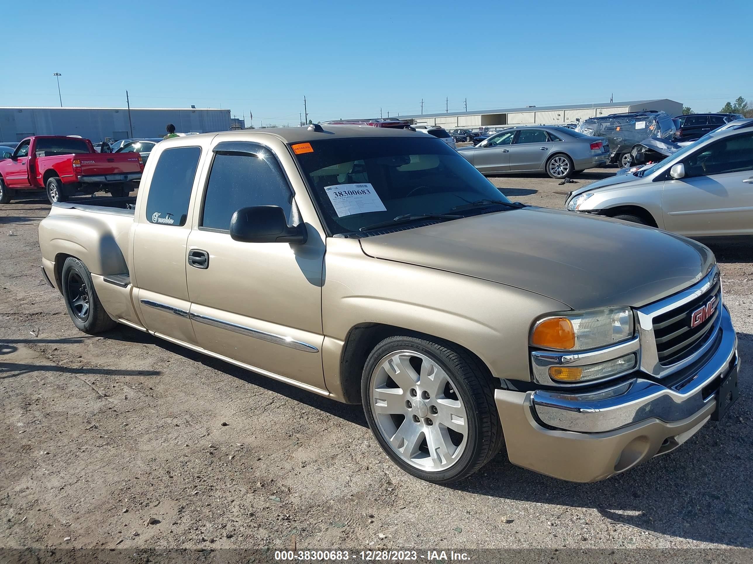 GMC SIERRA 2004 1gtec19t84z156658