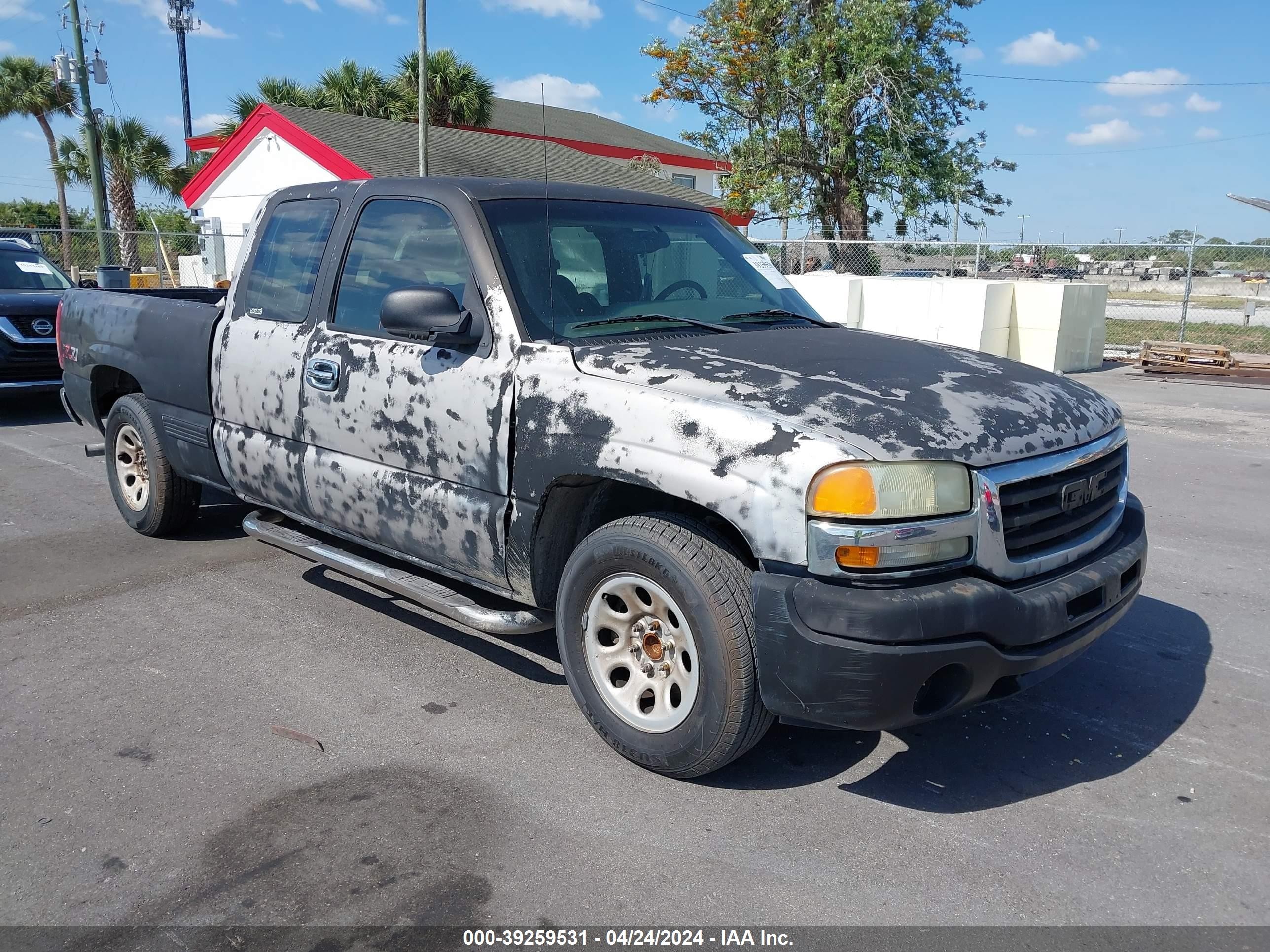 GMC SIERRA 2005 1gtec19xx5z163504