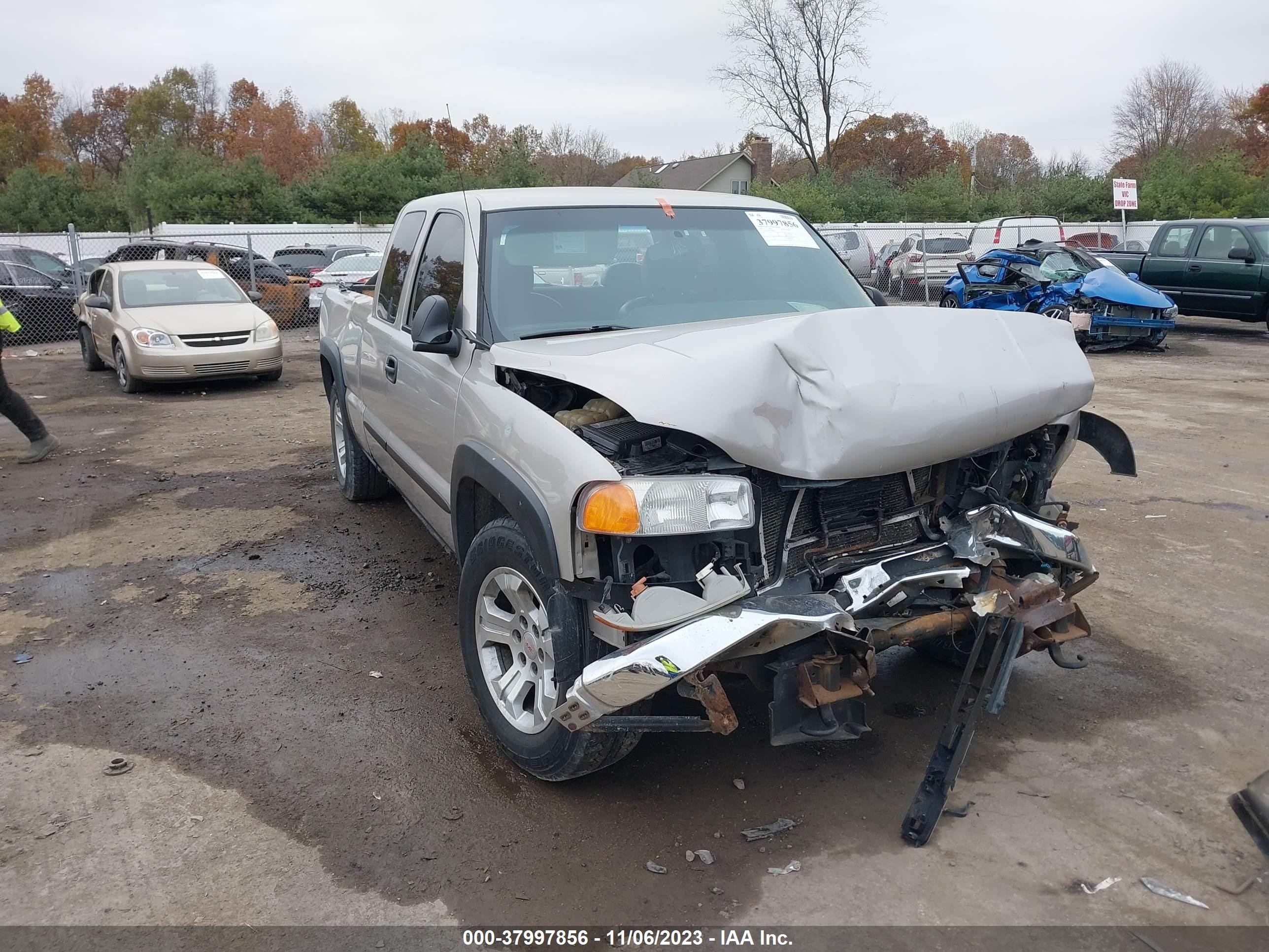 GMC SIERRA 2006 1gtec19z46z299064