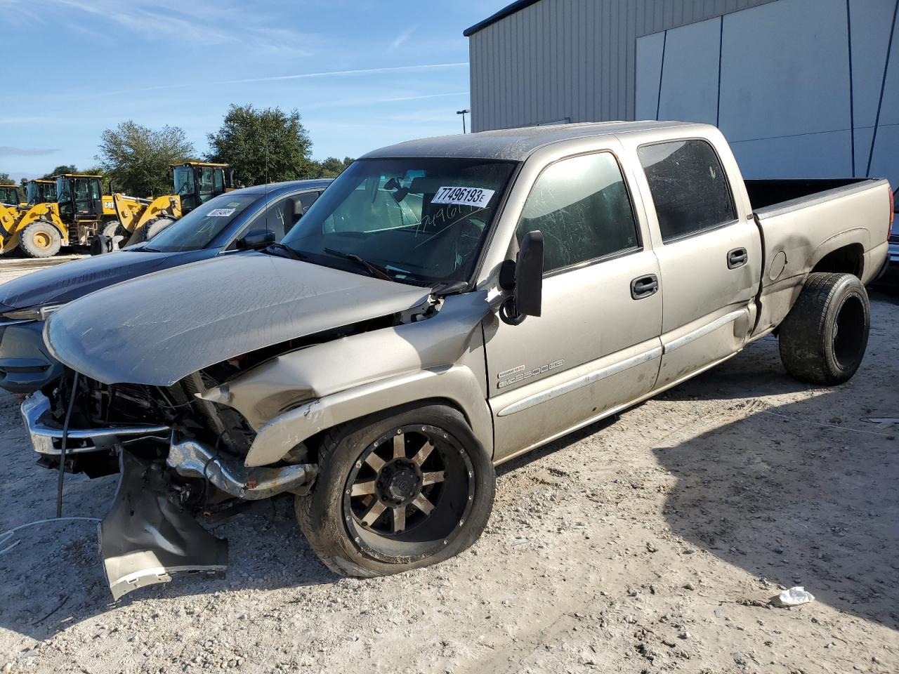 GMC SIERRA 2003 1gthc23143f182359