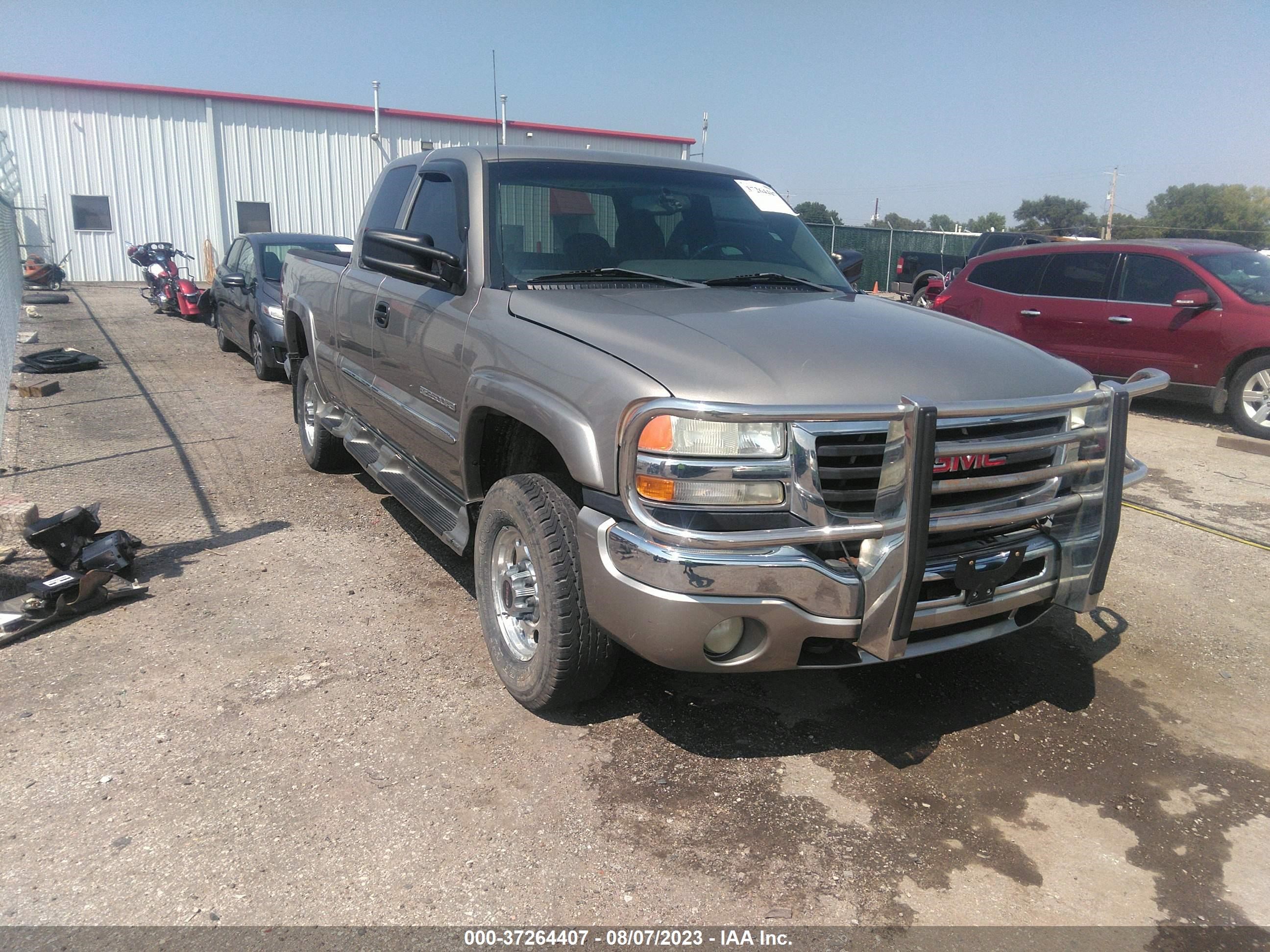 GMC SIERRA 2003 1gthk29g23e322820