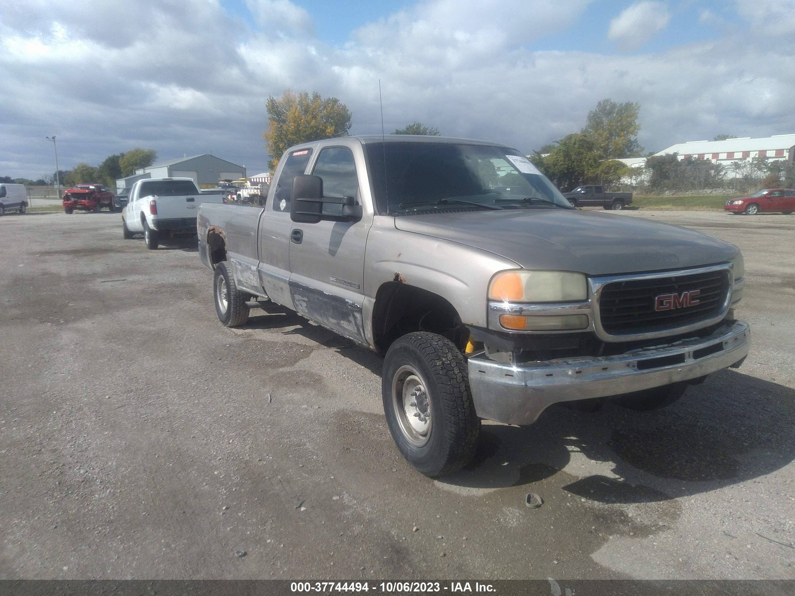 GMC SIERRA 2002 1gthk29g92e303888