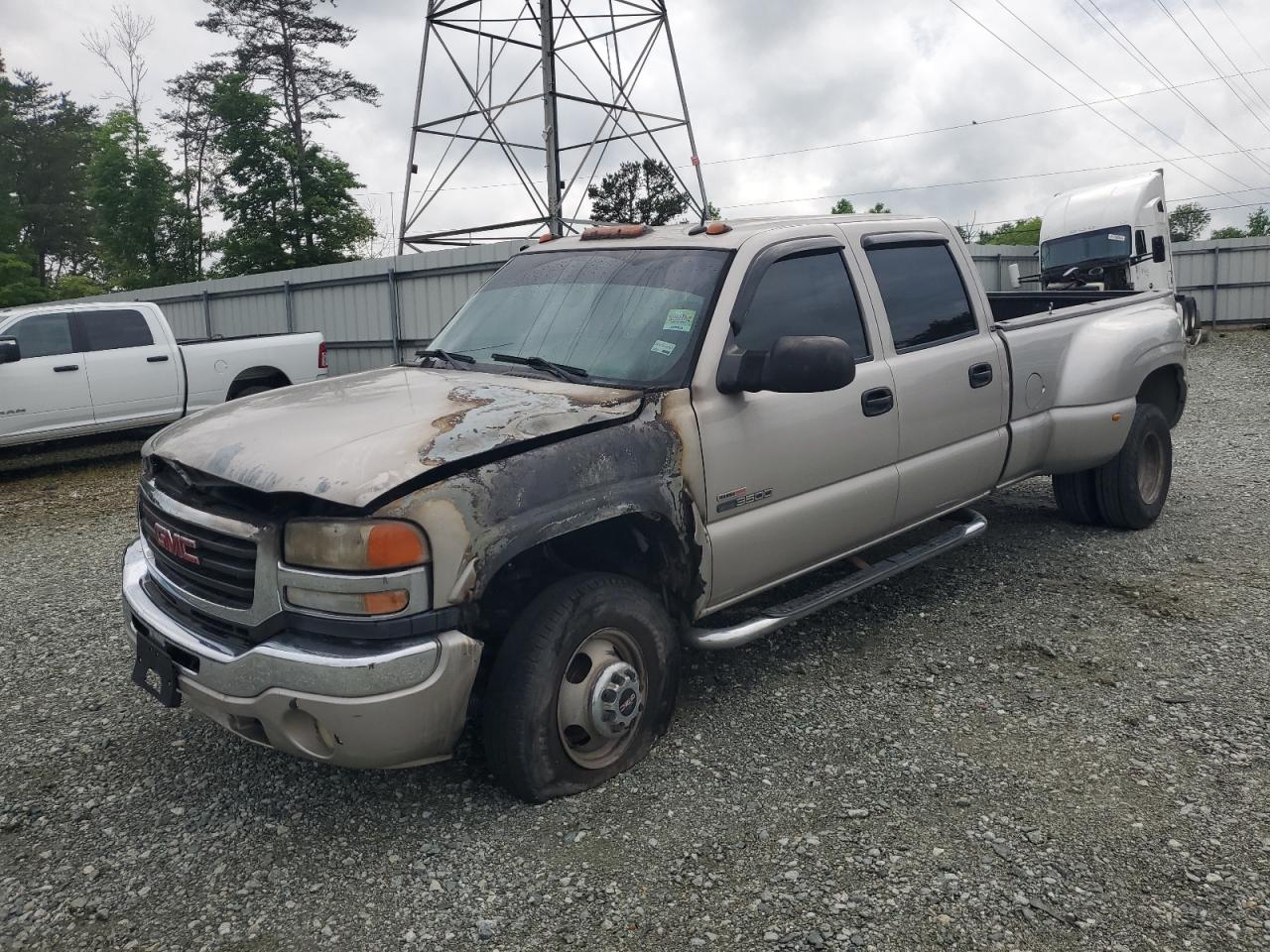 GMC SIERRA 2005 1gtjk33245f858461