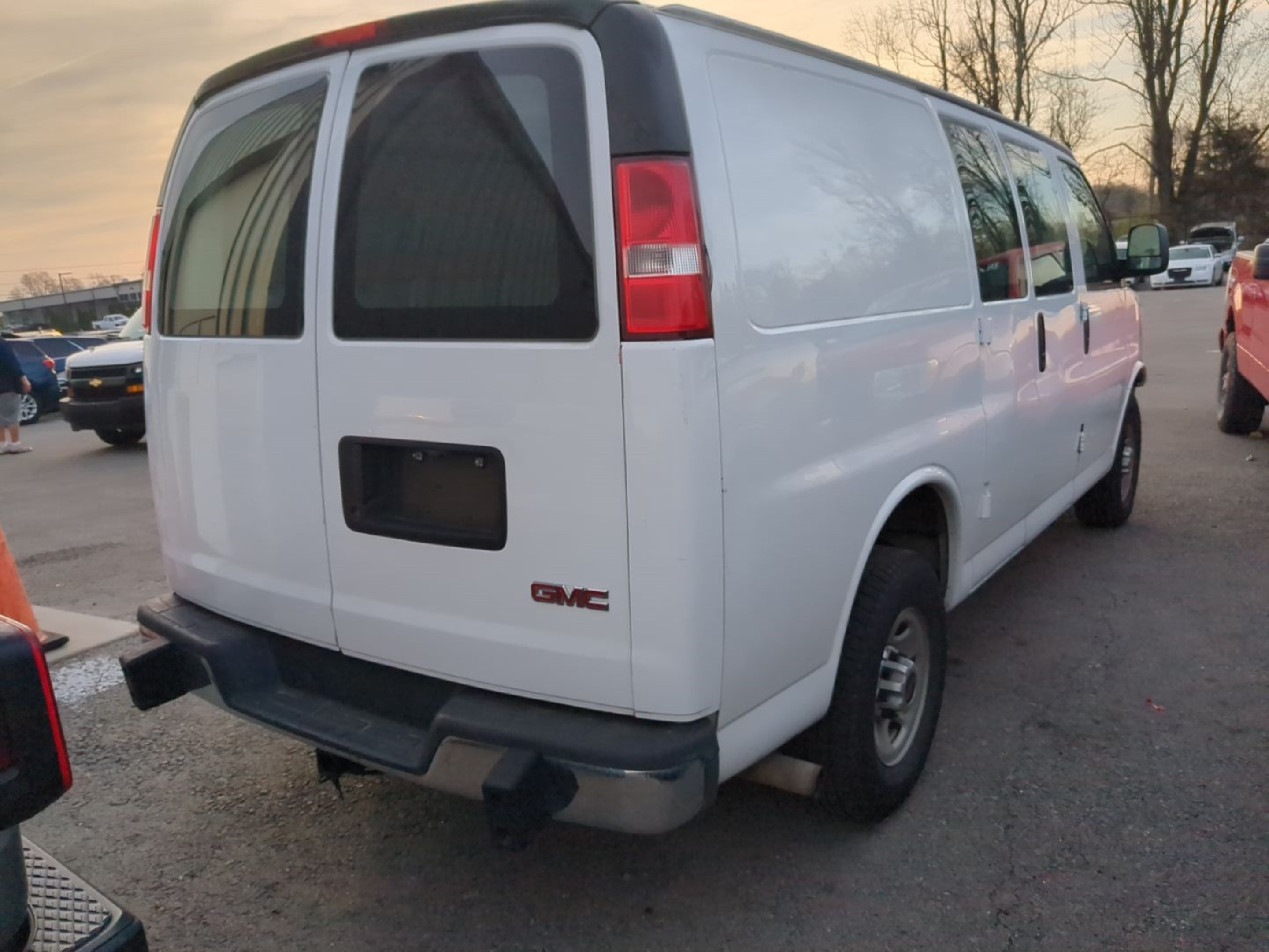 GMC SAVANA 2017 1gtw7aff2h1904249