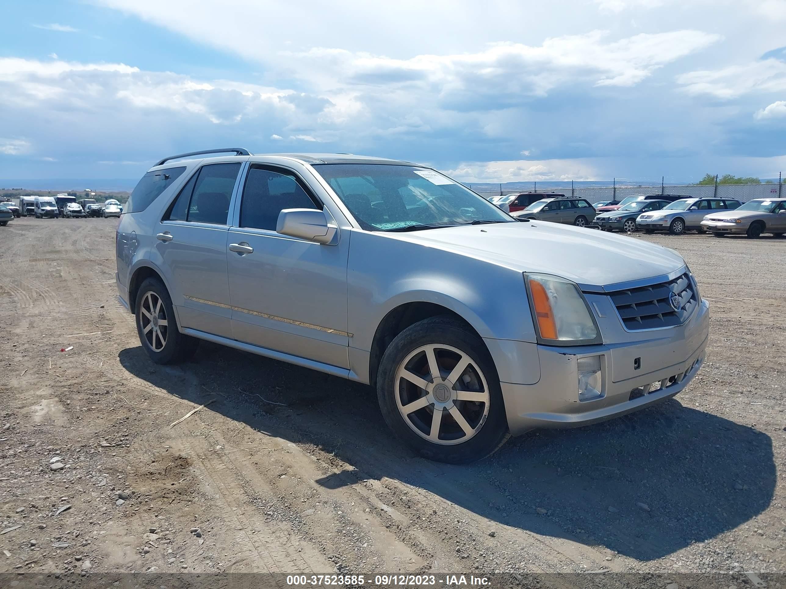 CADILLAC SRX 2004 1gyde63a540100671