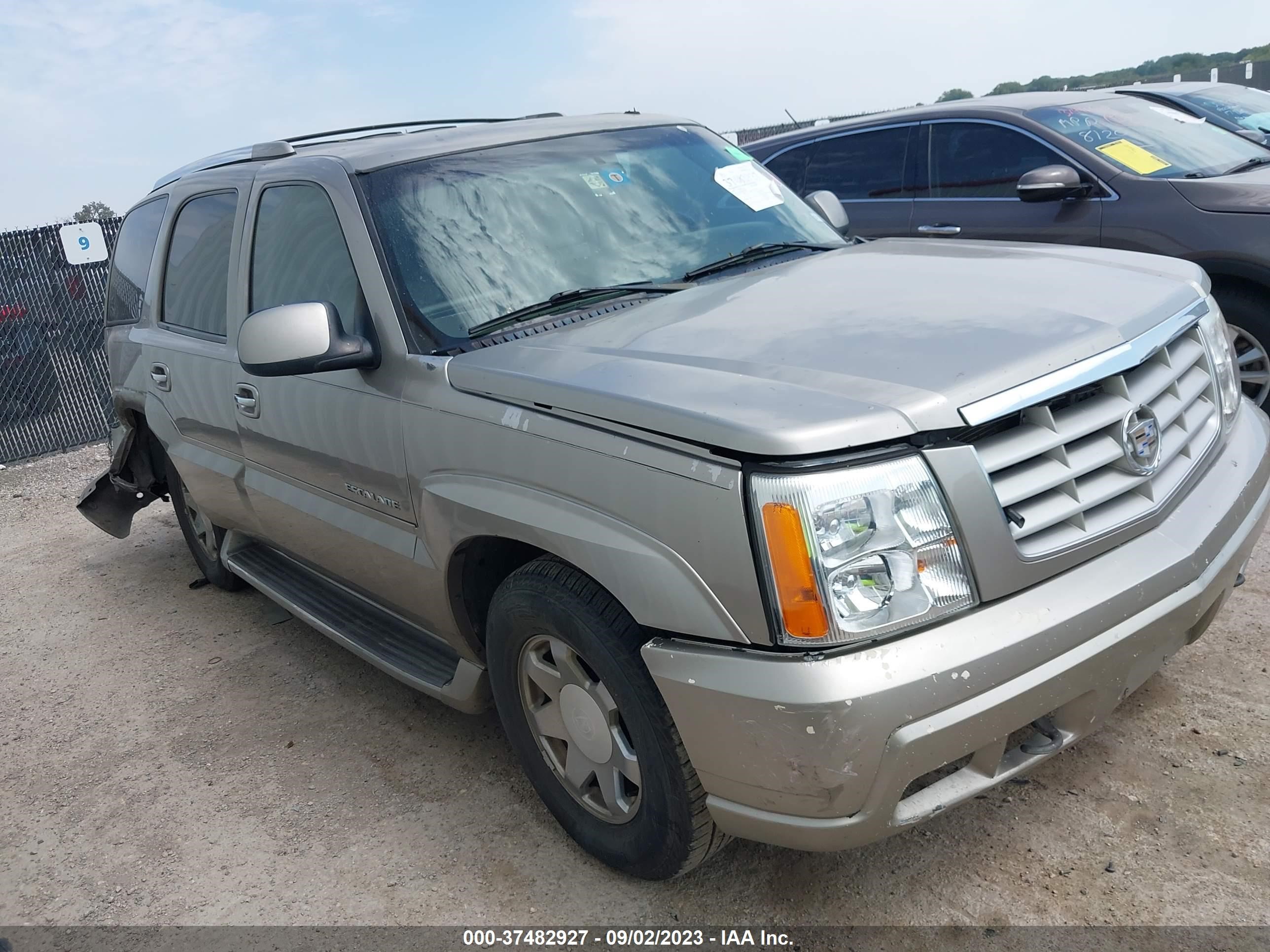 CADILLAC ESCALADE 2002 1gyec63t02r219488