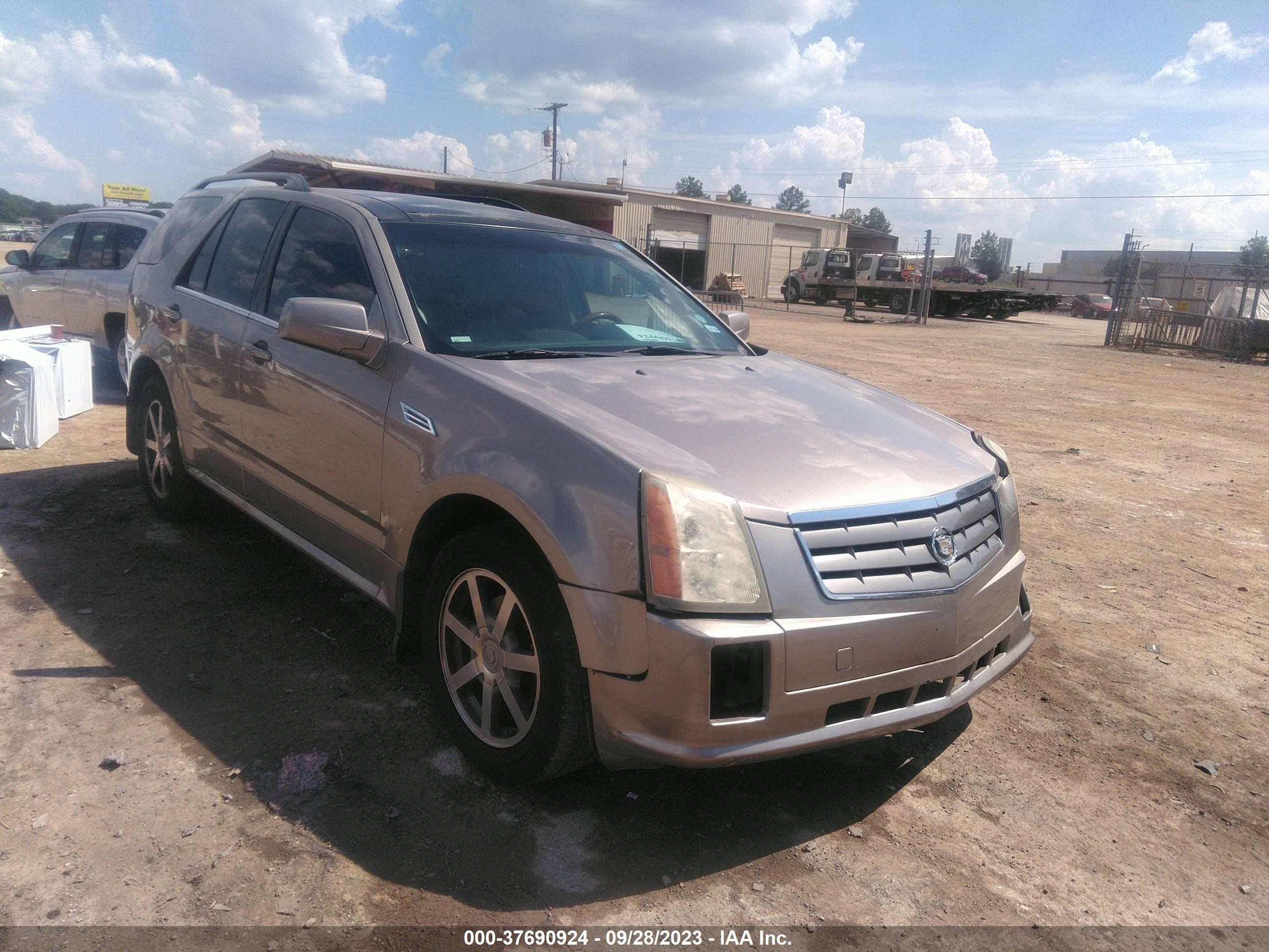 CADILLAC SRX 2004 1gyee637240188345