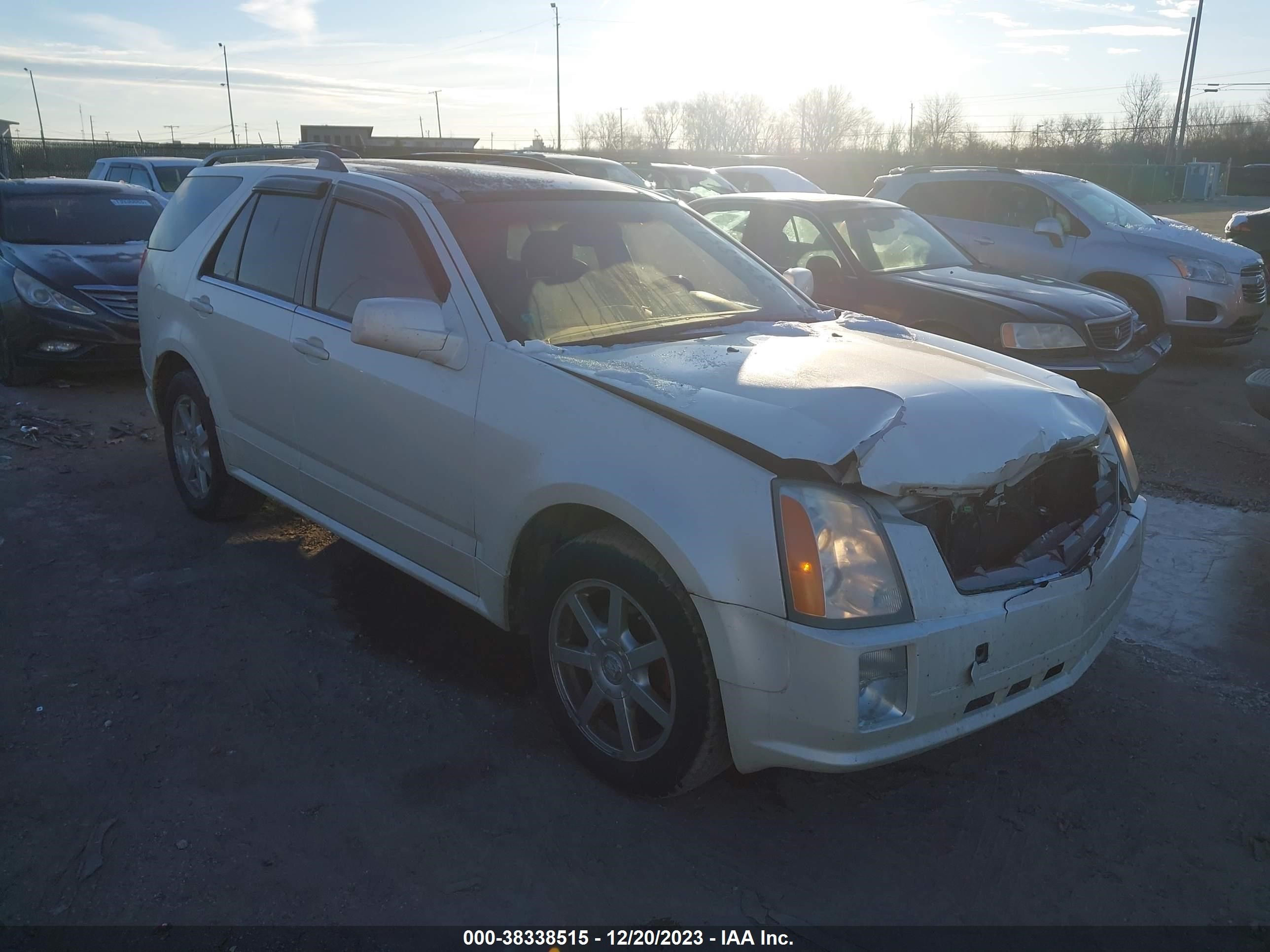 CADILLAC SRX 2005 1gyee637850208972