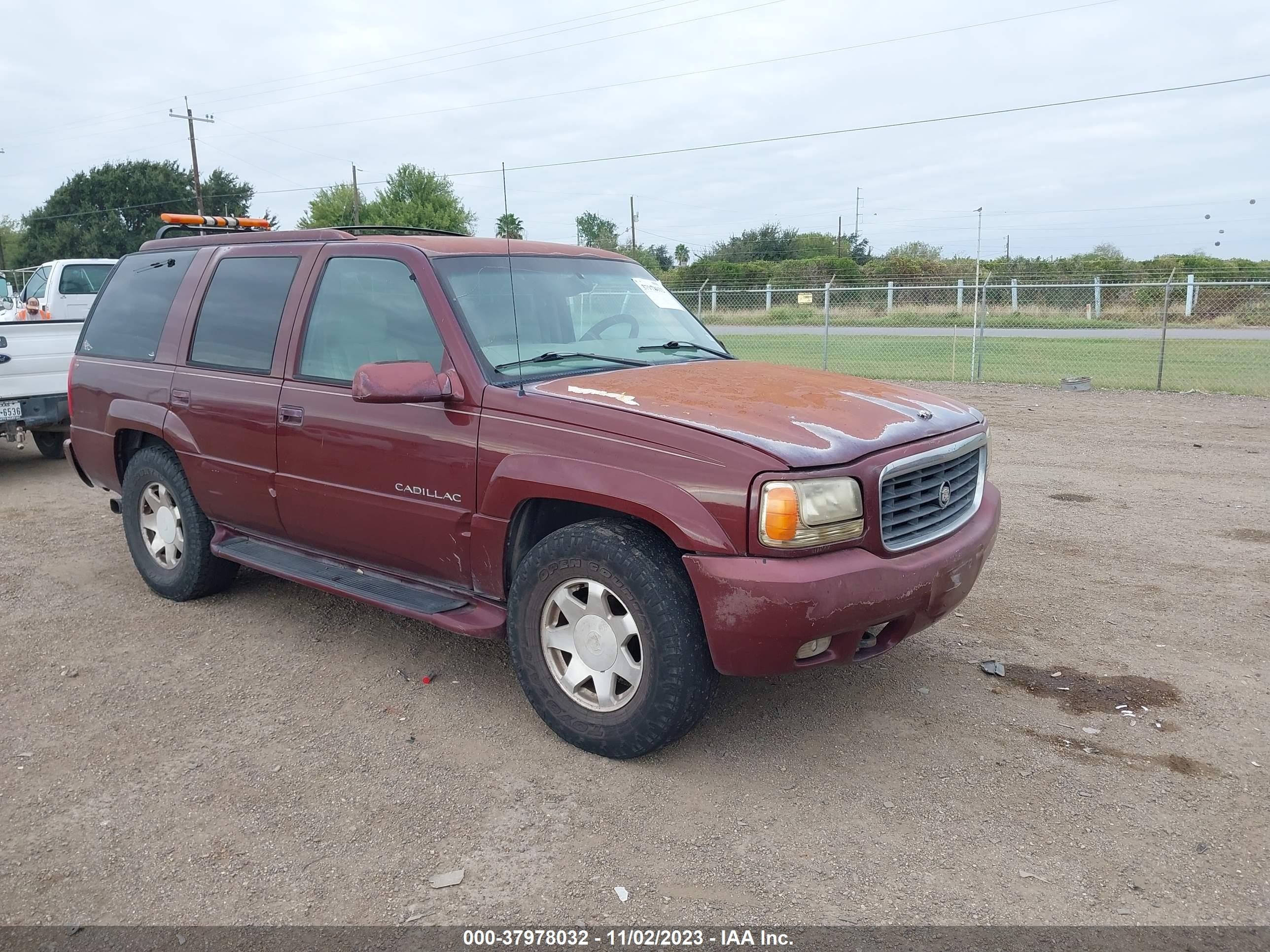 CADILLAC ESCALADE 2000 1gyek13r6yr134027