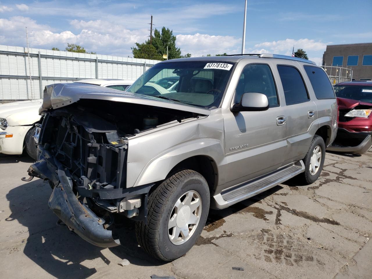 CADILLAC ESCALADE 2002 1gyek63n02r107245